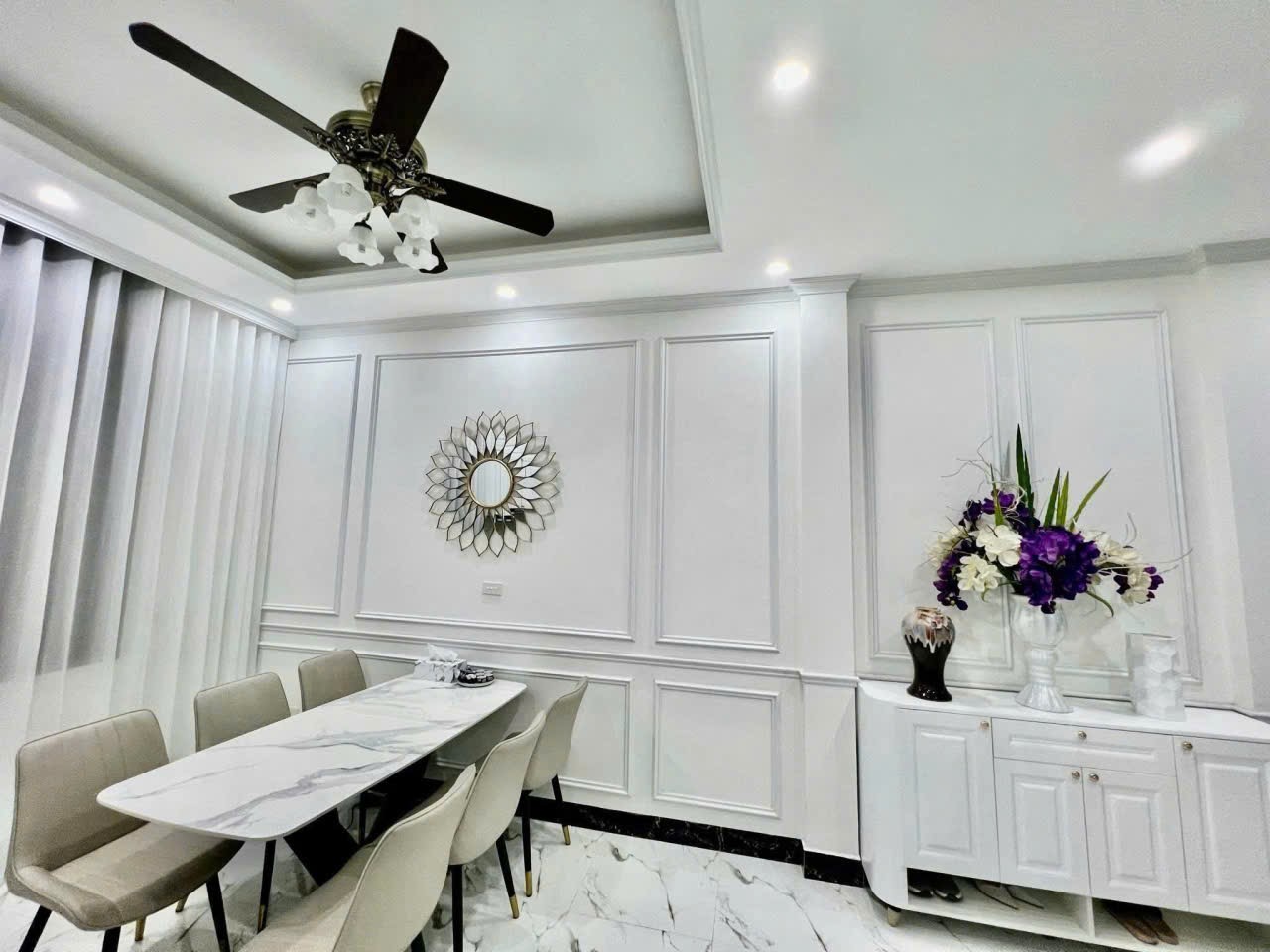 Cho thuê nhà MẶT PHỐ - THANG MÁY Nguyễn Xiển, Thanh Xuân 65M X 8T giá 46 triệu 2