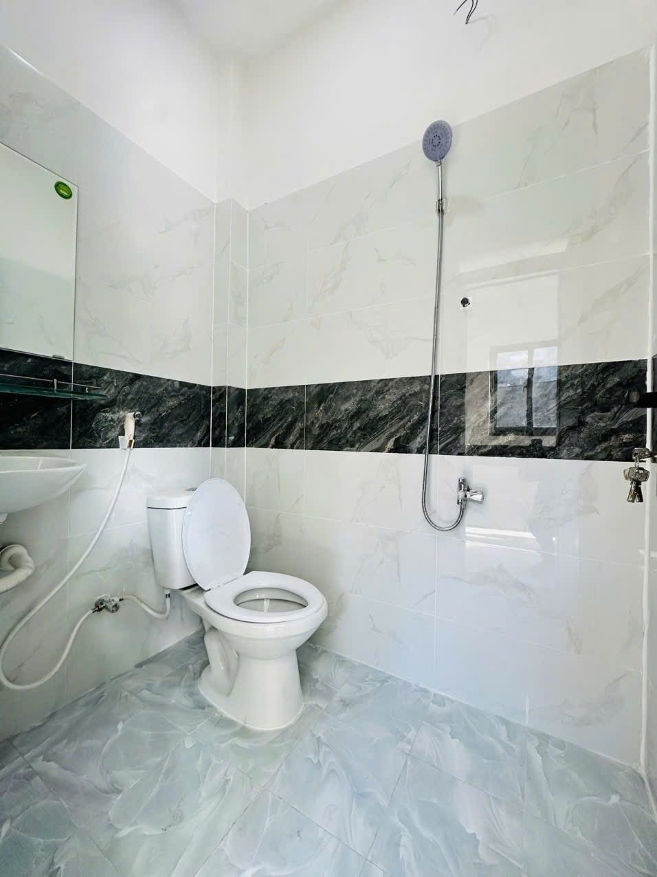 NHÀ 2 TẦNG ĐÚC THẬT 24M2 - XE HƠI ĐẬU TRƯỚC NHÀ 24/7– ĐƯỜNG 48 NGAY KDC SÔNG ĐÀ 6