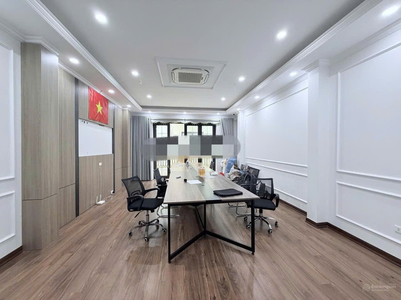 Cho thuê nhà Ô TÔ - THANG MÁY  Phạm Tuấn Tài, Cầu Giấy 50M x 6T giá 35 triệu 2