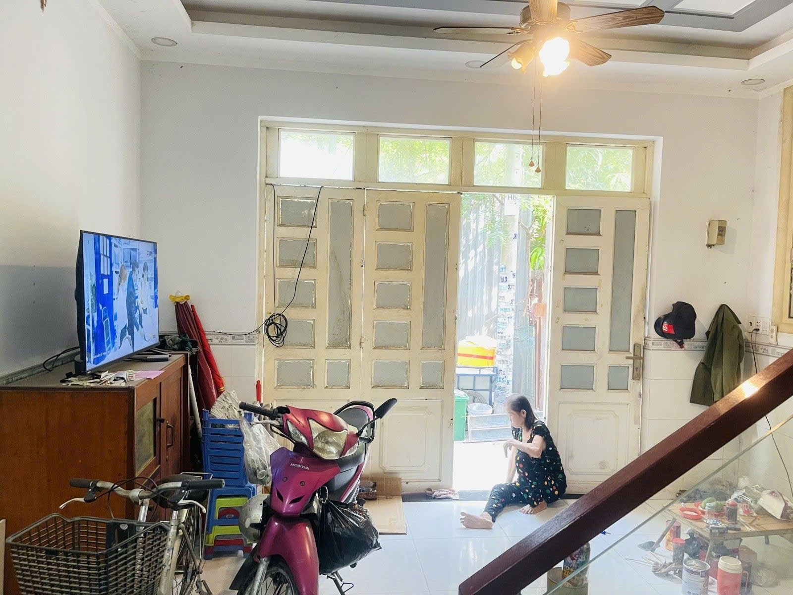 NHÀ 2 TẦNG ĐÚC THẬT - HẺM RỘNG ĐẬU Ô TÔ - NGAY CẦU ÔNG DẦU - ĐỐI DIỆN VẠN PHÚC 2