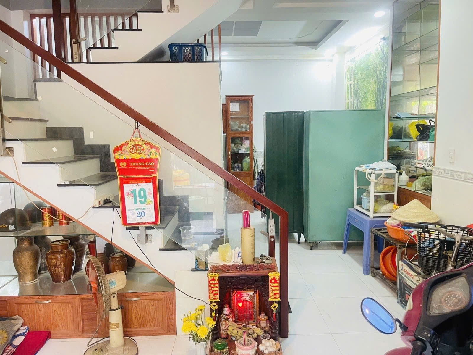 NHÀ 2 TẦNG ĐÚC THẬT - HẺM RỘNG ĐẬU Ô TÔ - NGAY CẦU ÔNG DẦU - ĐỐI DIỆN VẠN PHÚC