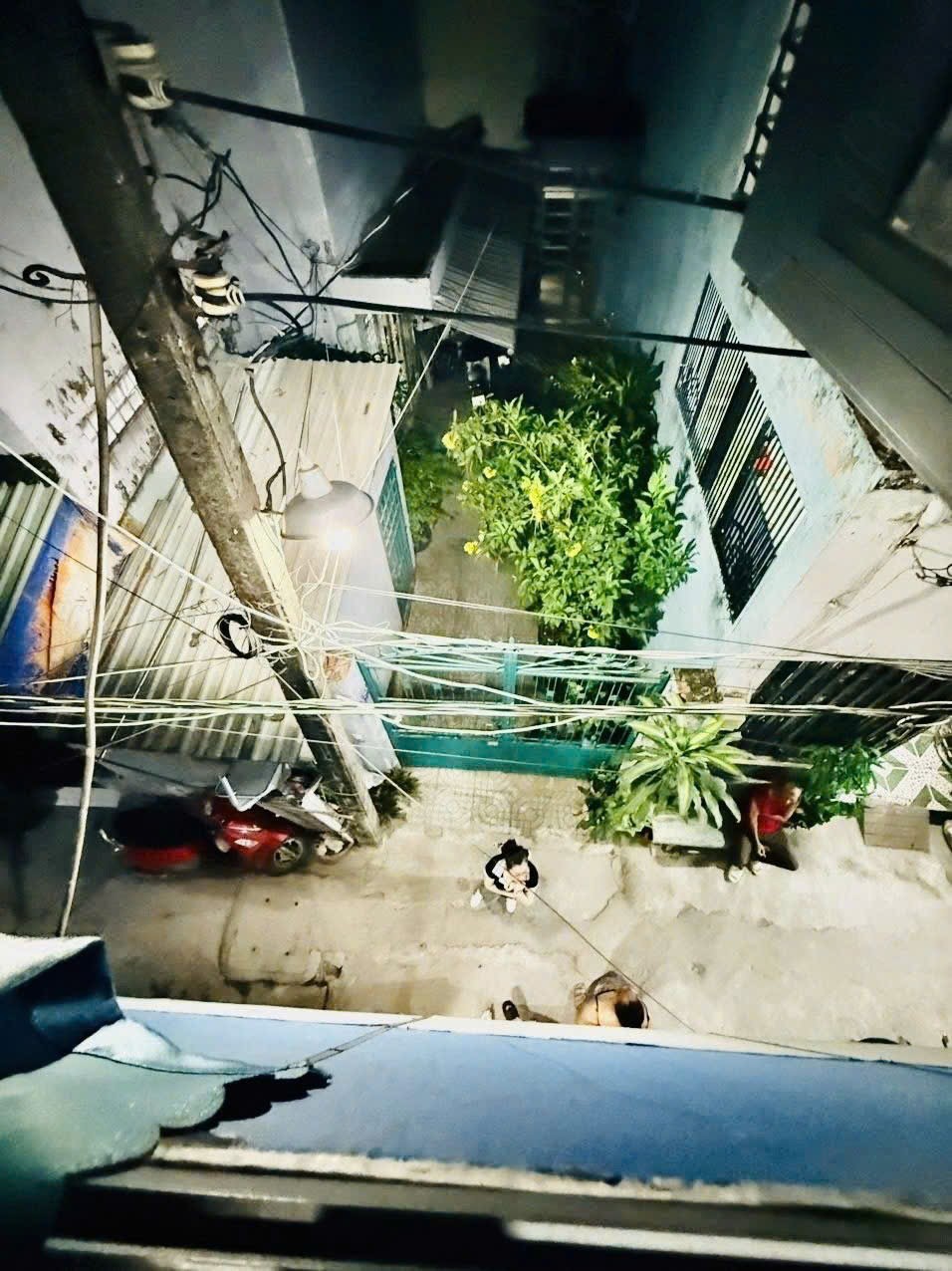 ĐỘC LẠ NHÀ 10M2 4 TẦNG  GIÁ CHỈ 1 TỶ - CẦU ÔNG DẦU HIỆP BÌNH PHƯỚC - ĐỐI DIỆN VẠN PHÚC CITY 4