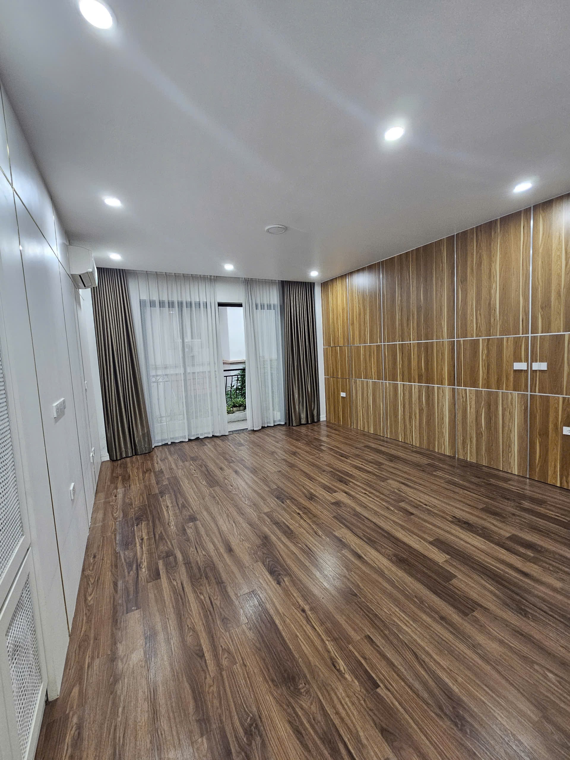 Cho thuê nhà OTO - THANG MÁY Trần Bình, Cầu Giấy 90M x 6T, 8 NGỦ giá 50 triệu 5