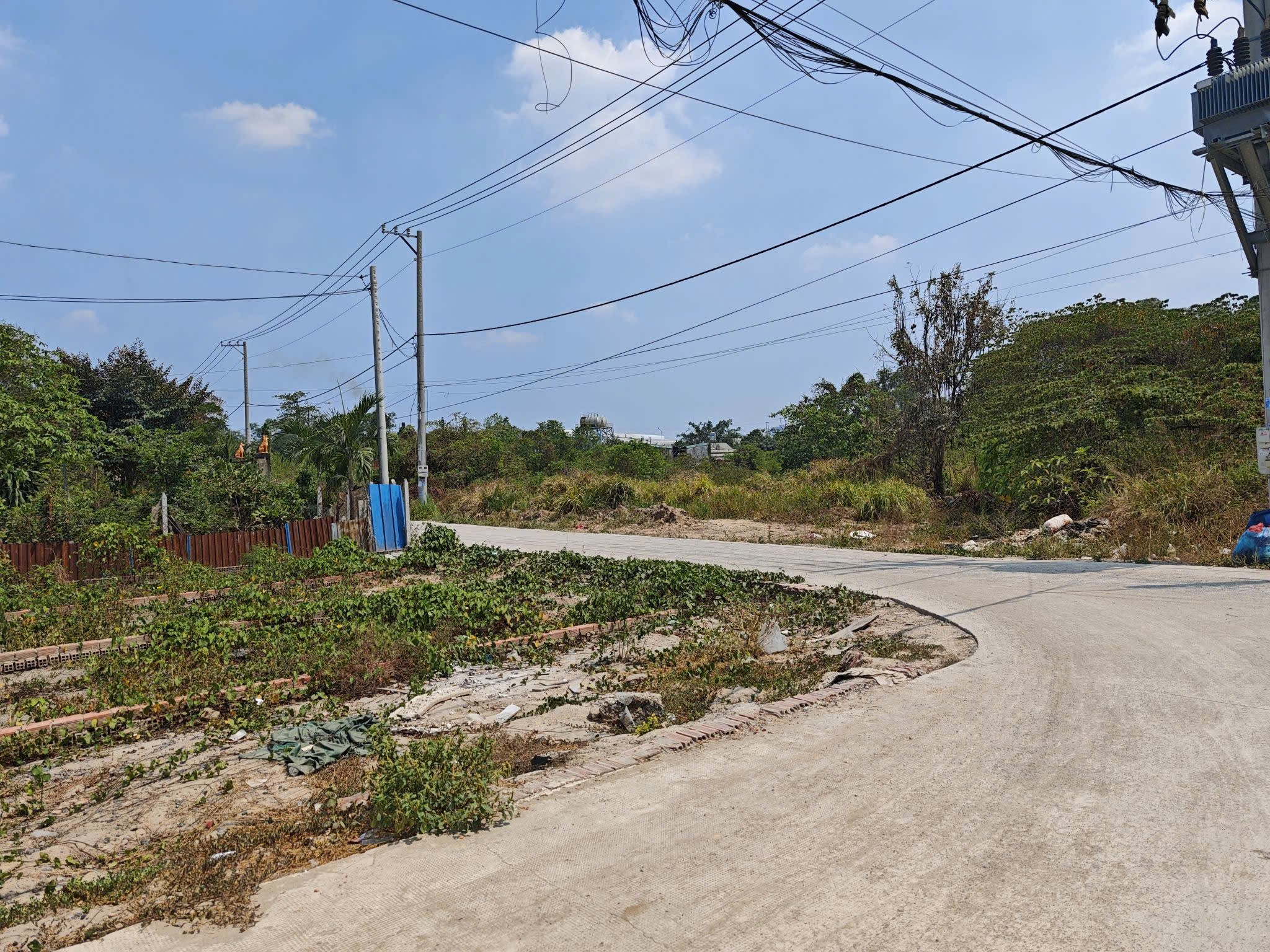 ĐẤT 64M2 FULL THỔ- HẺM XE 1/ NGUYỄN DU 64M - NGAY CỔNG SAU VSIP 1 - GẦN KDC THANH BÌNH 4