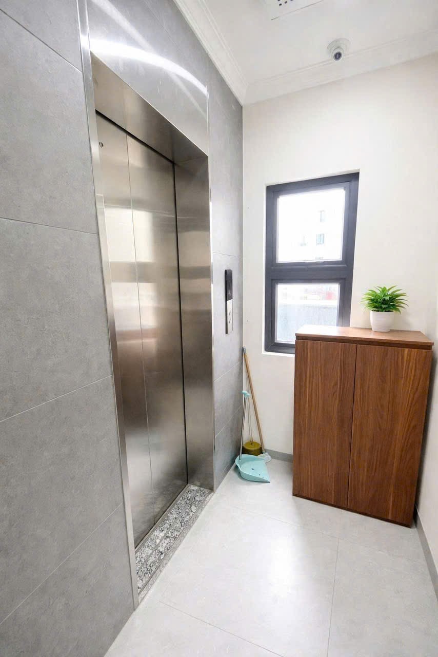 Cho thuê nhà OTO & THANG MÁY - KD VP Phạm Tuấn Tài, Cầu Giấy 60M x 7T giá 50 triệu 2