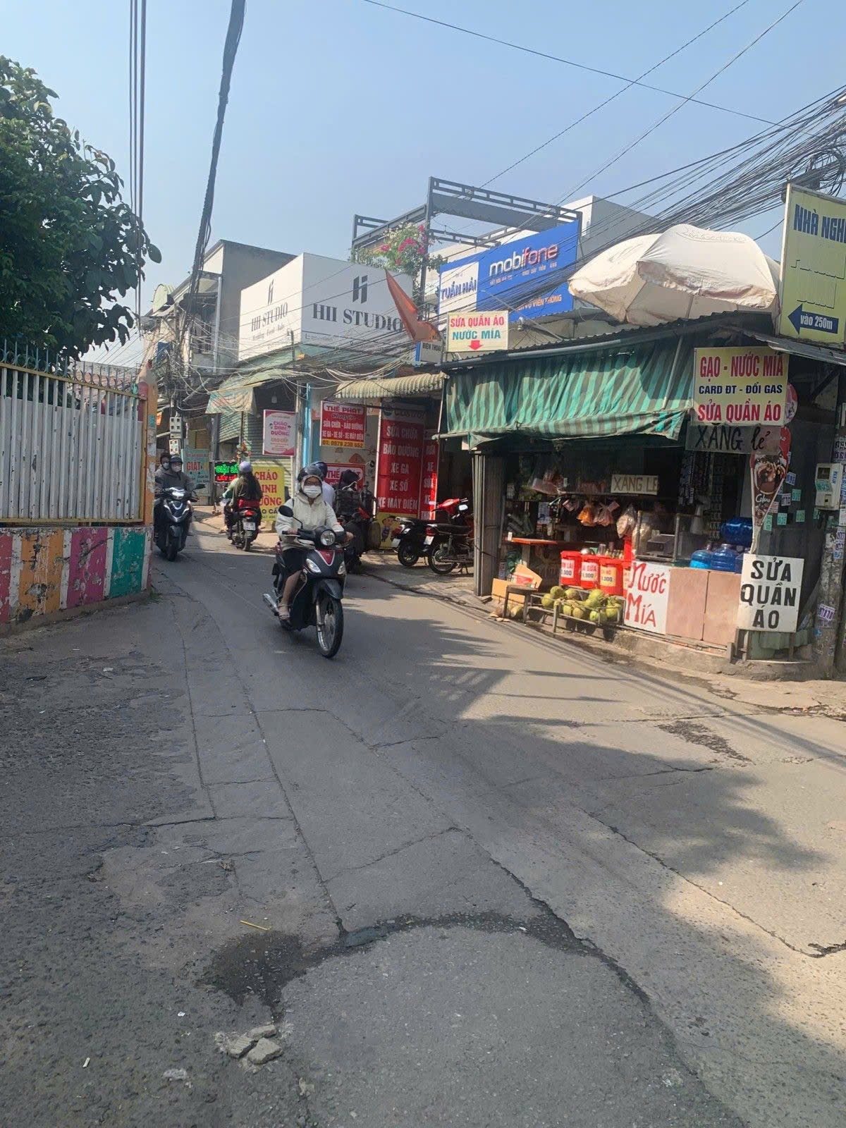 NHÀ 2 TẦNG BTCT 61M2 - 1 KIOT VÀ 7 PHÒNG TRỌ - NGAY CẦU VƯỢT LINH XUÂN - SỔ RIÊNG FULL THỔ 4