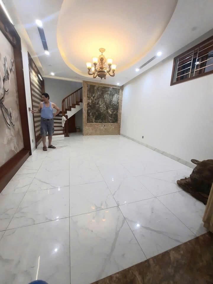 Cho thuê nhà ĐẸP ngõ 63 Phú Mỹ, Mỹ Đình 65M x 4T, OTO QUA CỬA giá 19 triệu 2