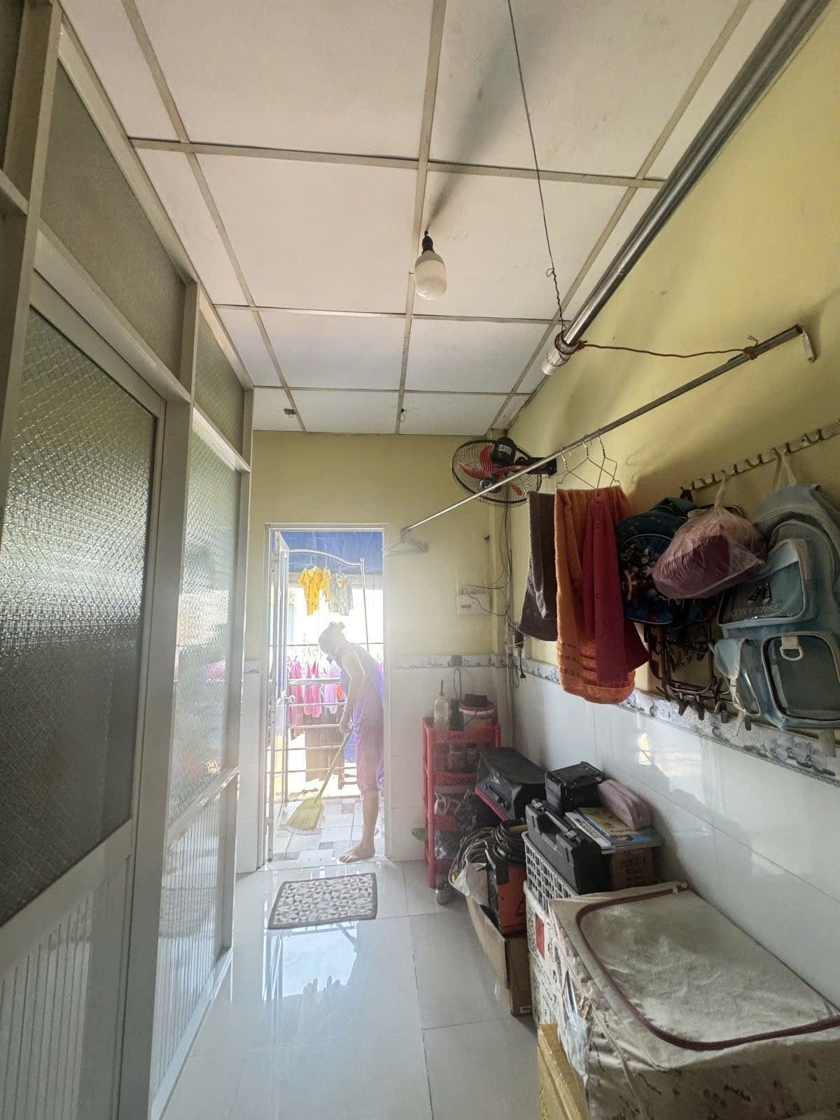 NHÀ 34M2 2 TẦNG SỔ RIÊNG - DÂN CƯ HIỆN HỮU – HẺM 1/ TÔ NGỌC VÂN GẦN PHẠM VĂN ĐỒNG 7