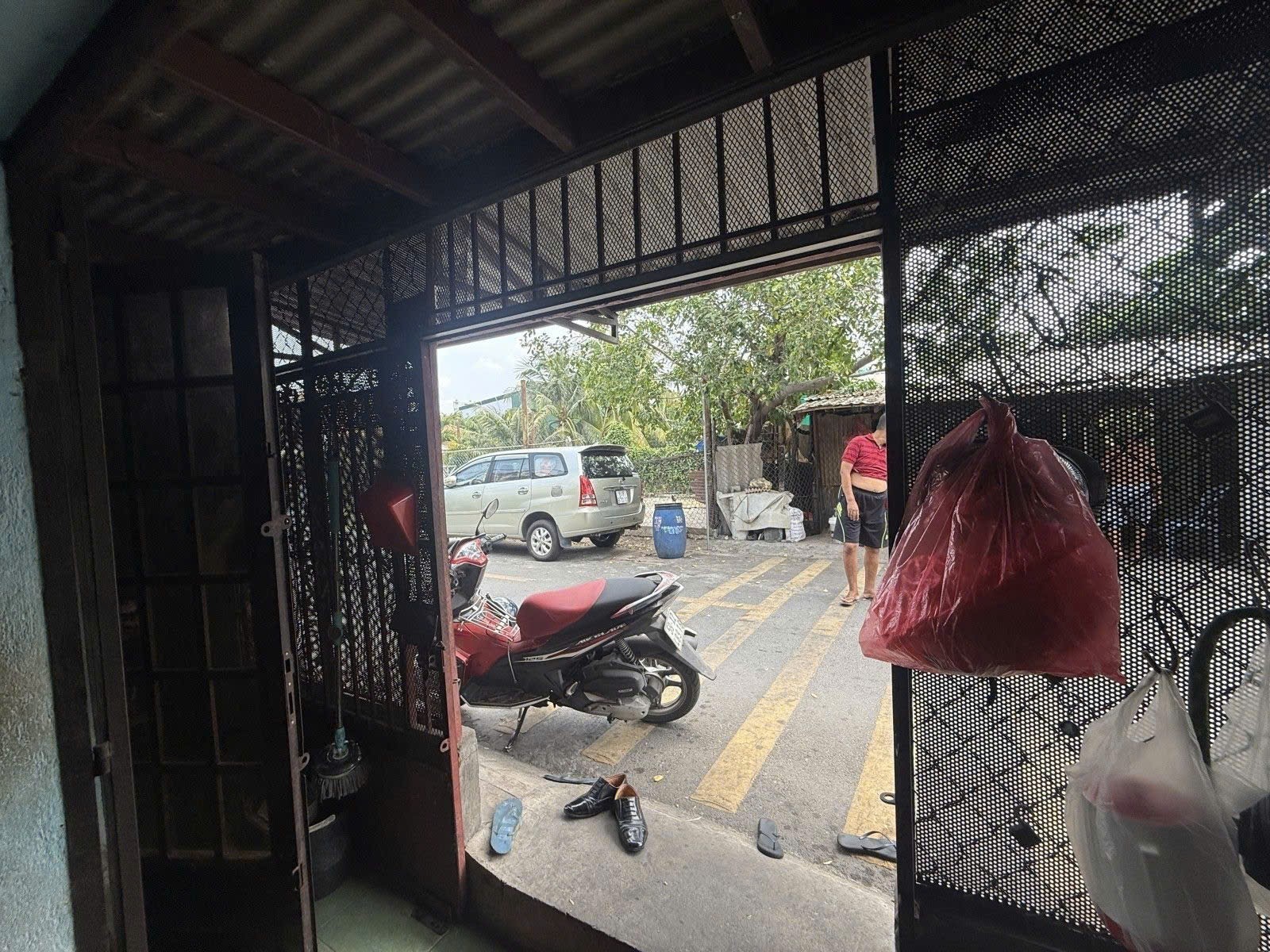 MẶT TIỀN KINH DOANH 24M2 2 TẦNG – LINH ĐÔNG THỦ ĐỨC - ĐƯỜNG RỘNG NHIỀU CHỖ ĐẬU Ô TÔ 3