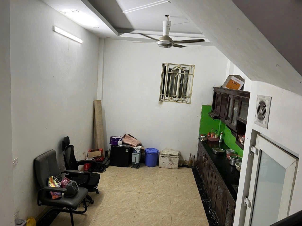 Cho thuê nhà riêng ngõ 8 Lê Quang Đạo, Nam Từ Liêm 35m x 5T (3 ngủ) giá 12 triệu