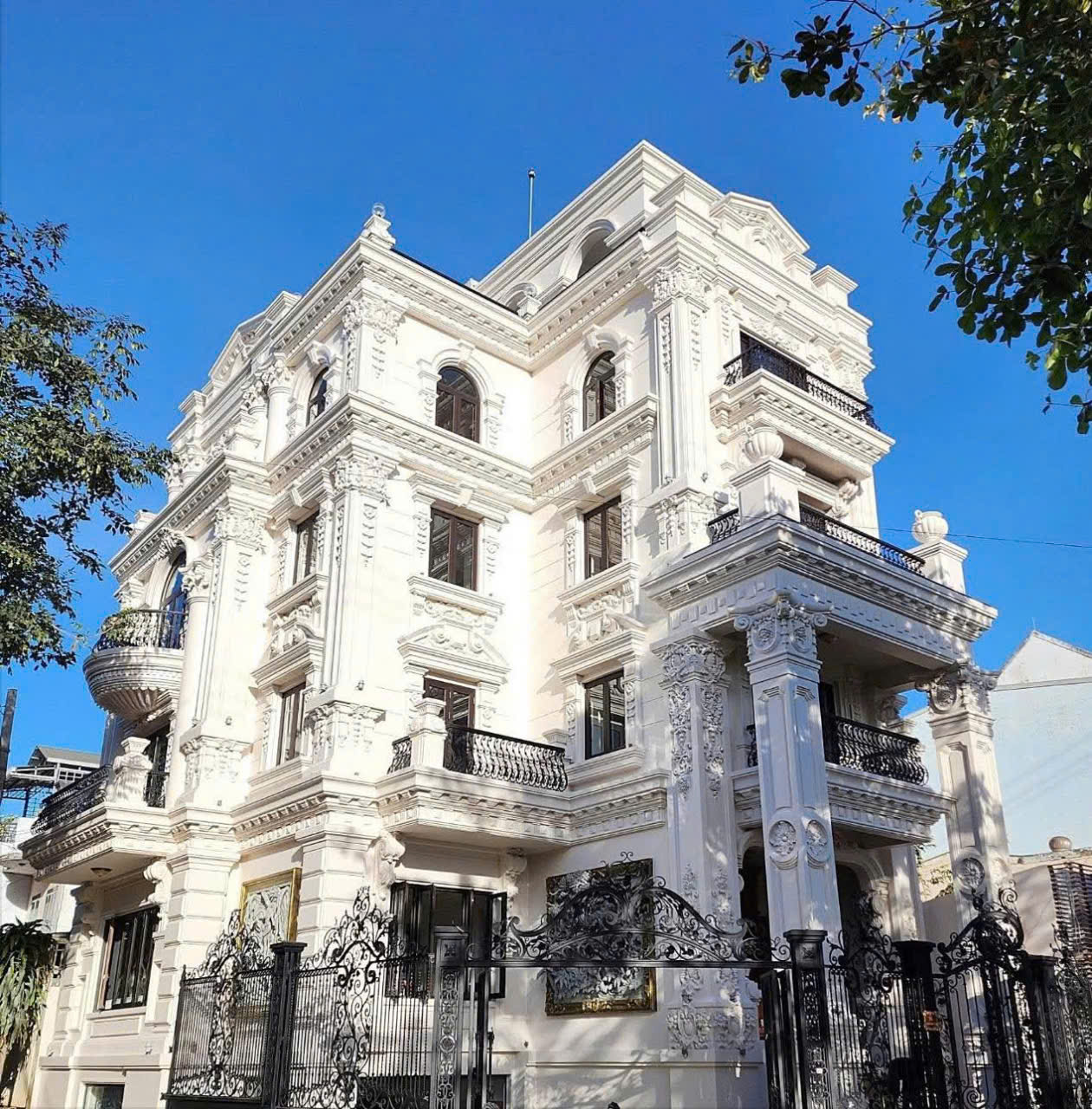 Anh Hải bán Gấp biệt thự bán đảo Linh Đàm cạnh hồ Linh Đàm 450m2 chỉ 9x tỷ. LH 0989626116