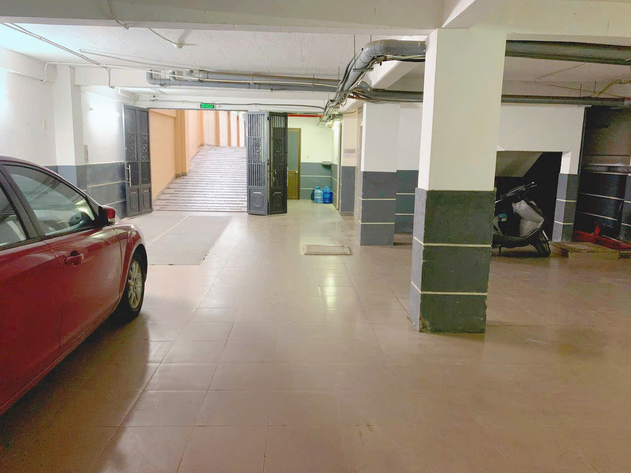 Cho thuê khách sạn 26 Phòng/Có Thang máy, mặt tiền Quận 12. 5