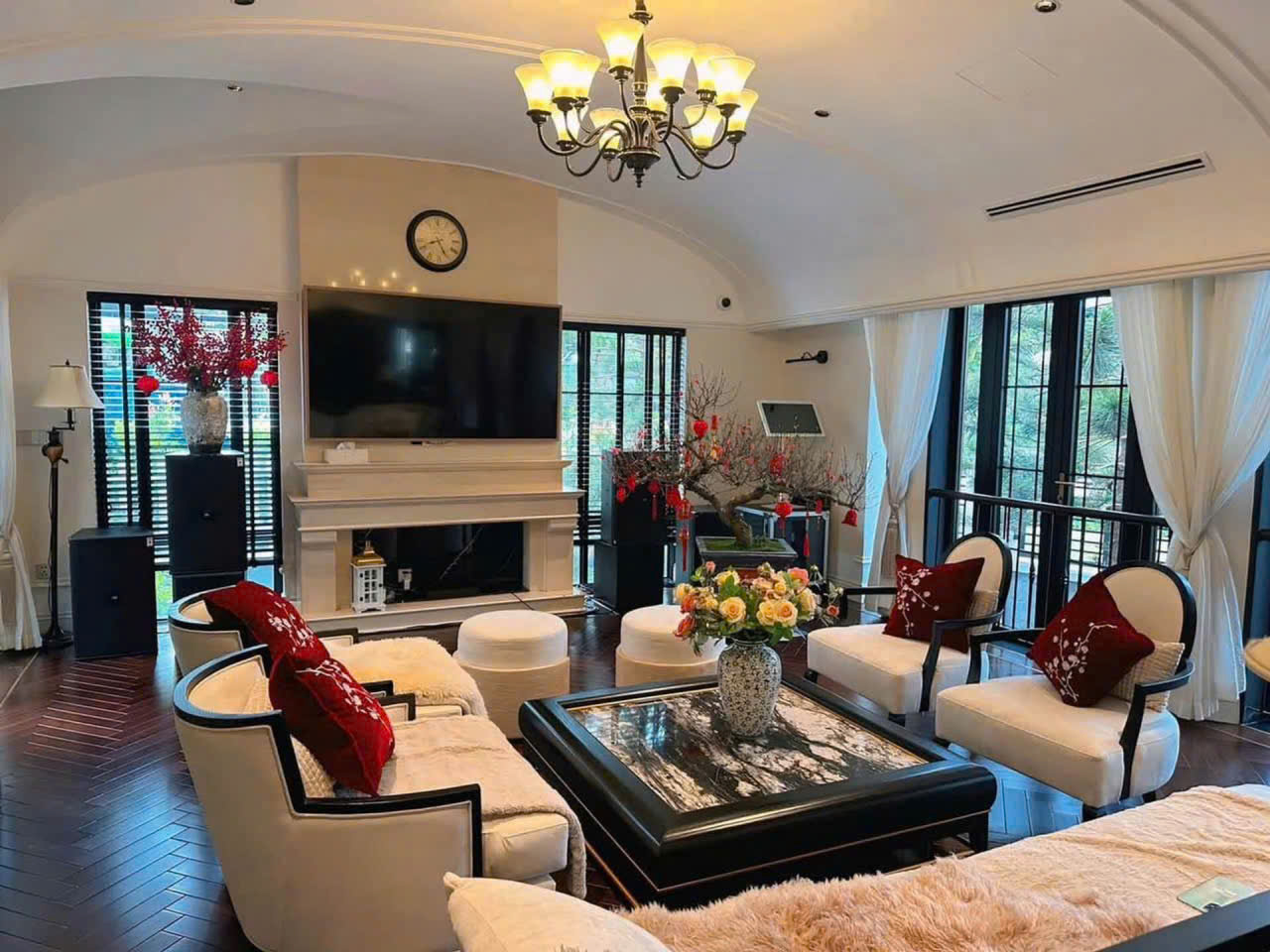 VP Bank phát mại biệt thự KĐT Lideco gần hồ điều hòa 230m2 chỉ 2x tỷ. LH 0989626116