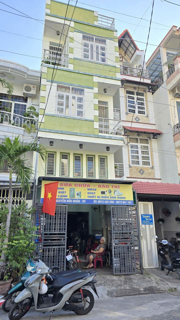 Nhà 3 Tầng MT Nguyễn Hữu Huân – 5PN – Gần Biển – 7.8 Tỷ 3