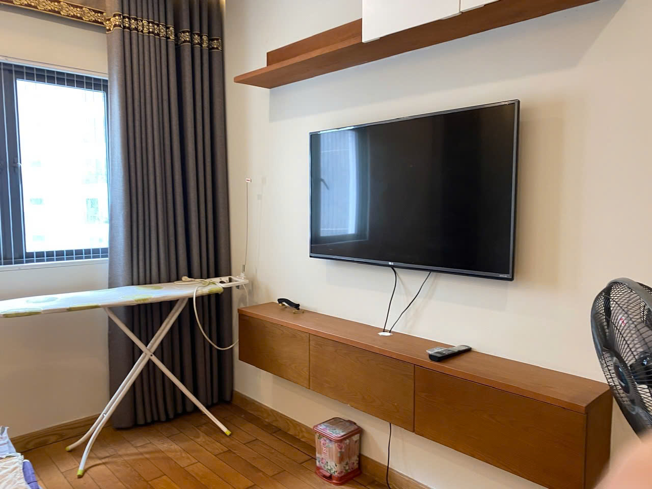 Bán căn 3PN tại Mulberry Lane, ban công Đông Nam, giá 8ty2 4