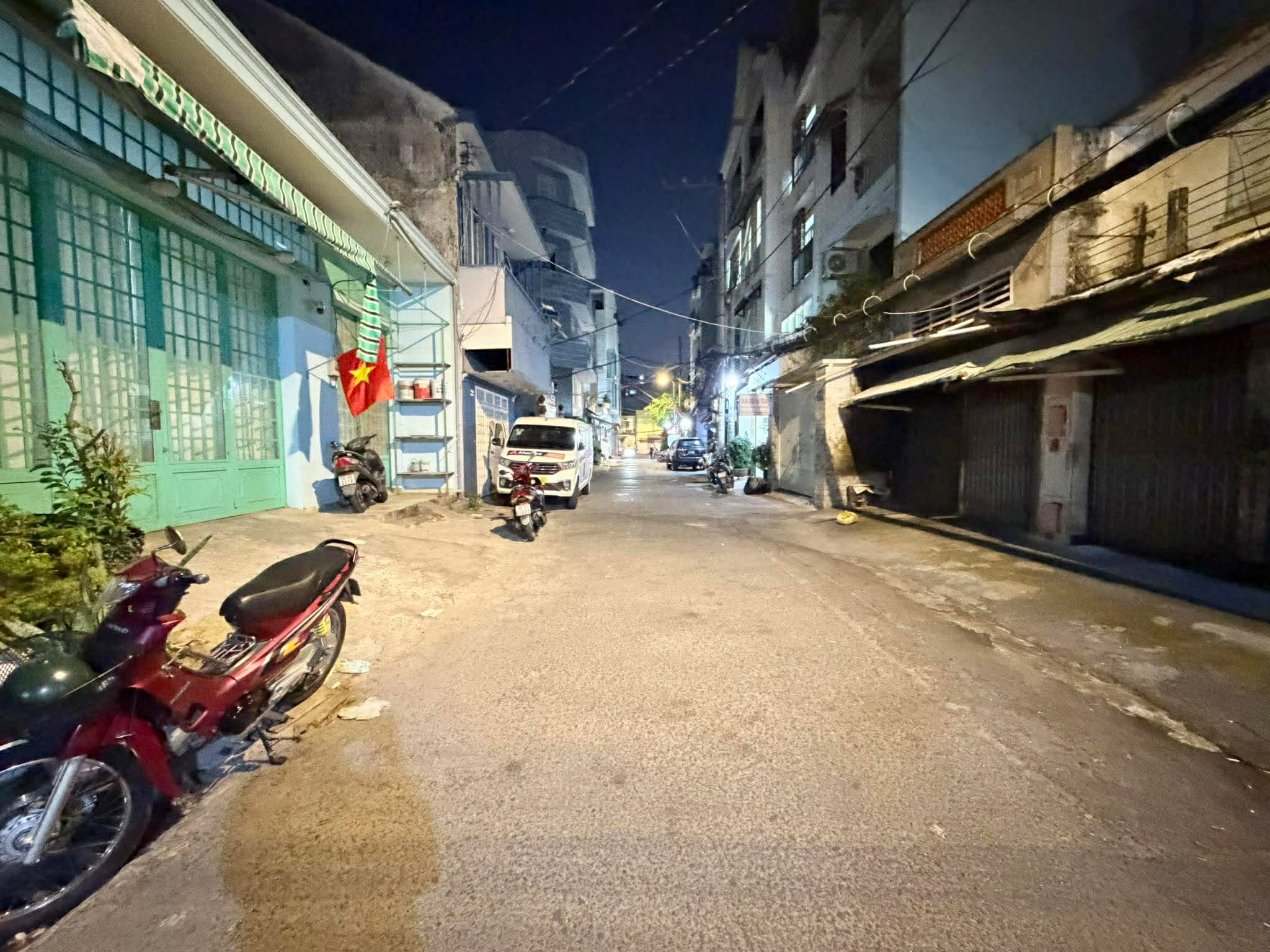 CHỈ 160TR/M2 - SIÊU PHẨM 15 PHÒNG HOÀNG HOA THÁM - HẺM XE TẢI TRÁNH - THU NHẬP KHỦNG 18