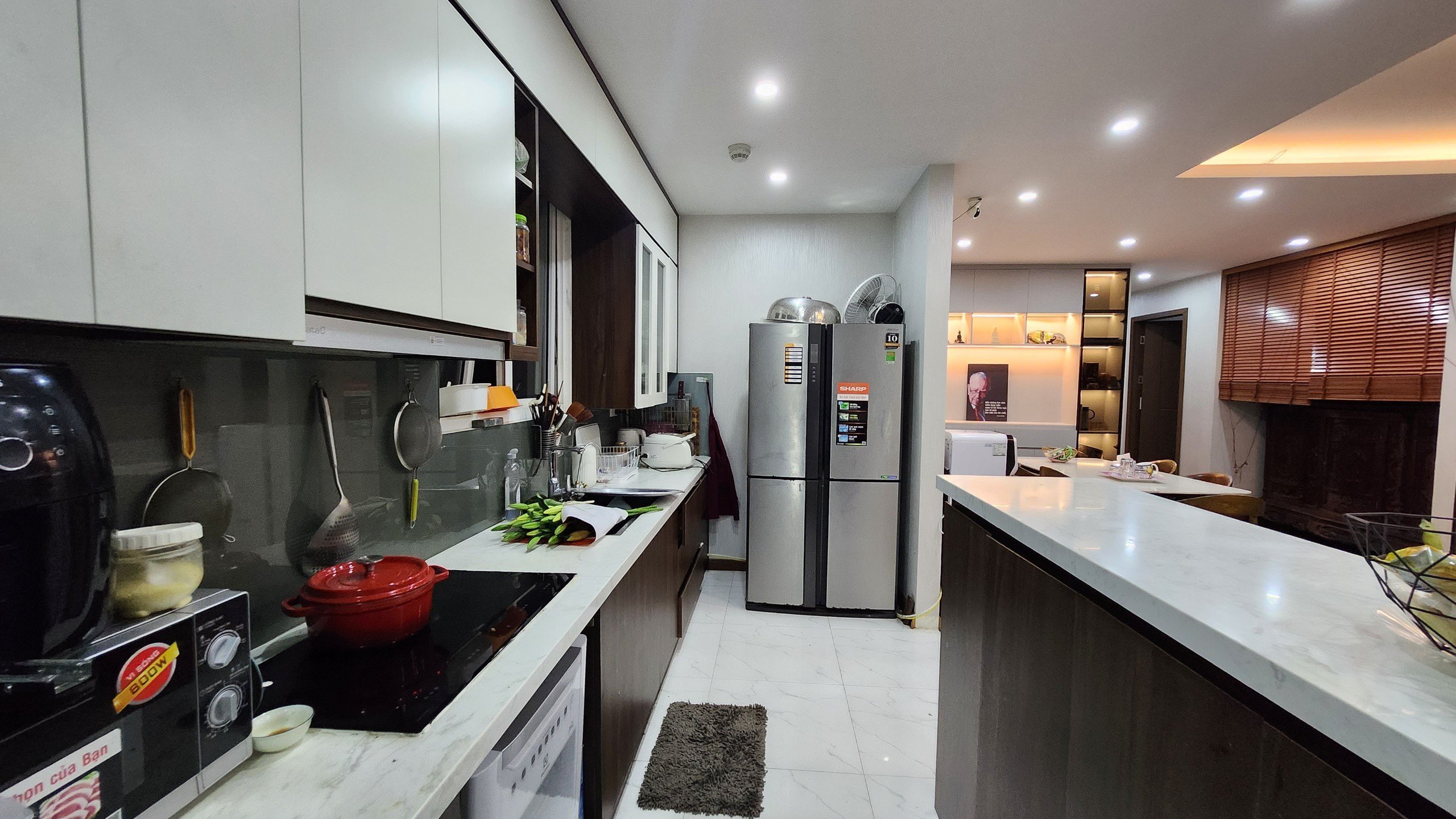 BÁN GẤP CĂN 3PN Seasons Avenue, có slot oto, giá 9ty 4