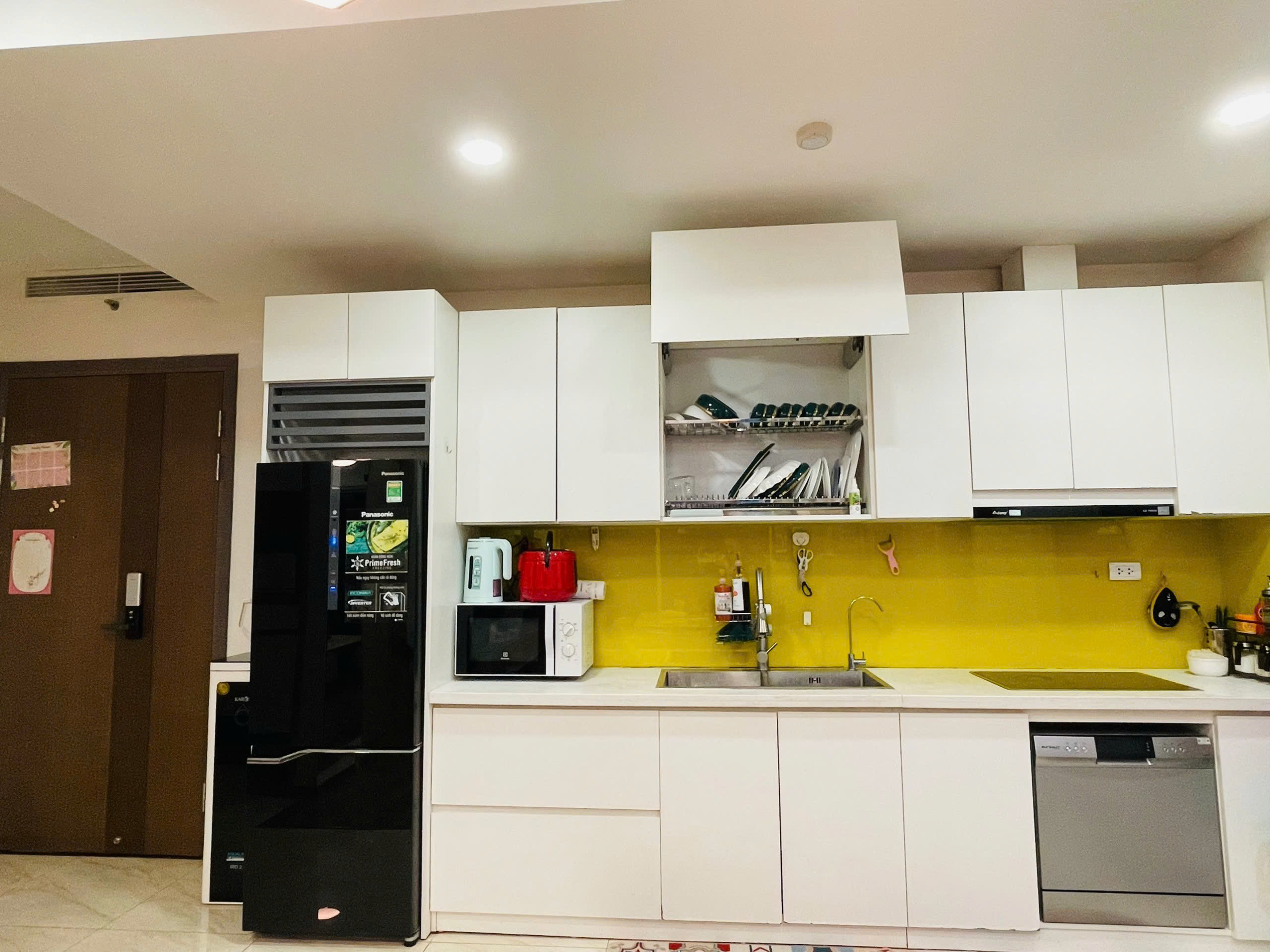 BÁN GẤP CĂN 3PN Seasons Avenue, có slot oto, giá 9ty 5