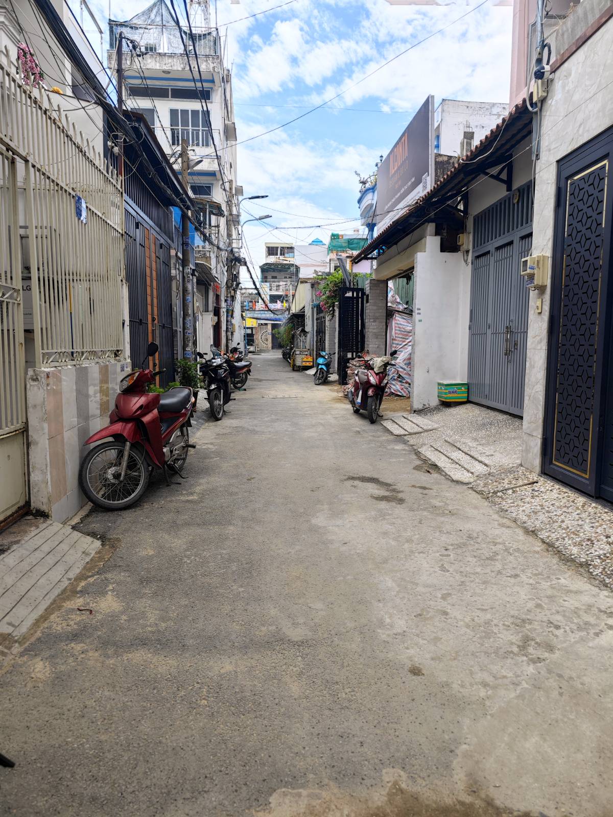 Bán Nhà Nguyễn Văn Khối Gò Vấp- Hẻm Xe Hơi  - Gần Siêu Thị Emart, 56m2, Ngang 4.8m, Nhỉnh 4Tỷ