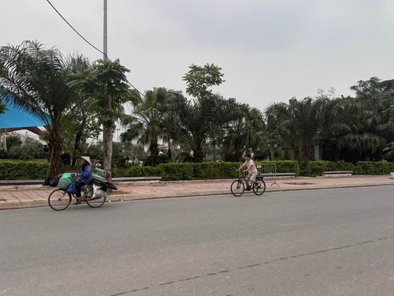 Bán 35,3m2 nhà C4 mặt phố Lê Đại - 2 Mặt đường trước sau - Kinh doanh sầm uất - Nằm giữa 2 KĐT Khai 2