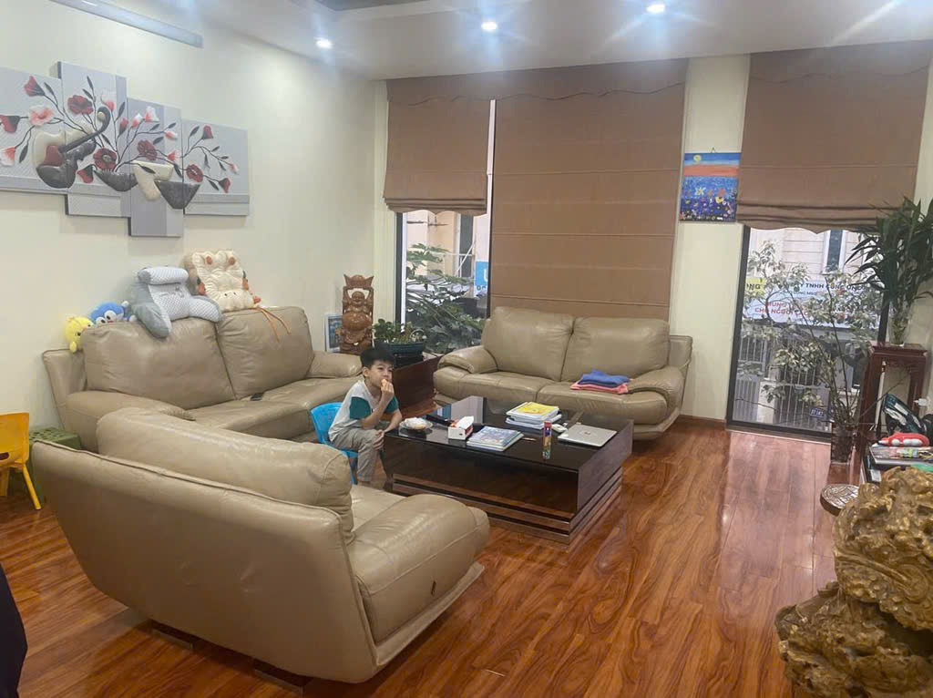 Chị Tú bán Gấp nhà liền kề KĐT Văn Phú gần công viên Hà Đông 90m2 chỉ 20.x tỷ. LH 0989626116