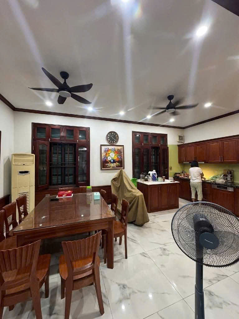 Anh Hải bán Gấp nhà liền kề KĐT Văn Quán gần hồ Văn Quán 80m2 chỉ 19.x tỷ. LH 0989626116 2