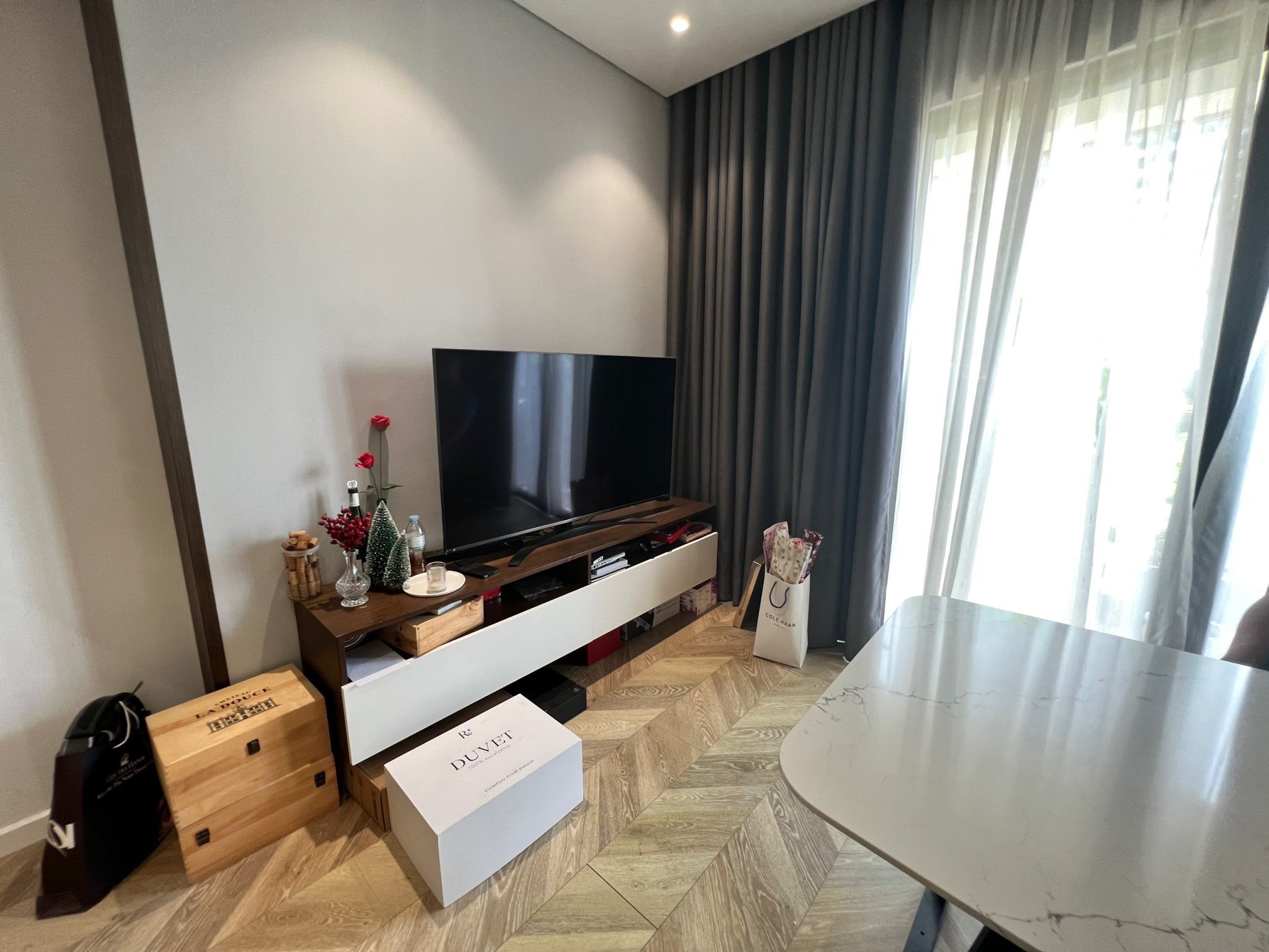 BÁN CĂN 2PN+2VS rộng 79m2 tại Vinhomes Trần Duy Hưng 2