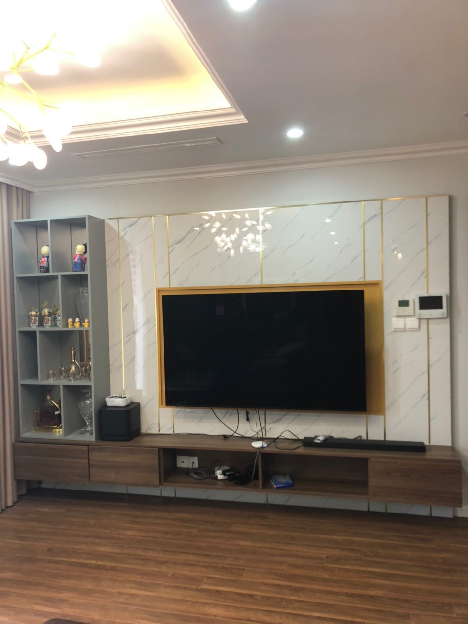 Bán căn VIEW HỒ 3PN-90m2 tại Vinhomes D'Capitale -  TÒA C7 4