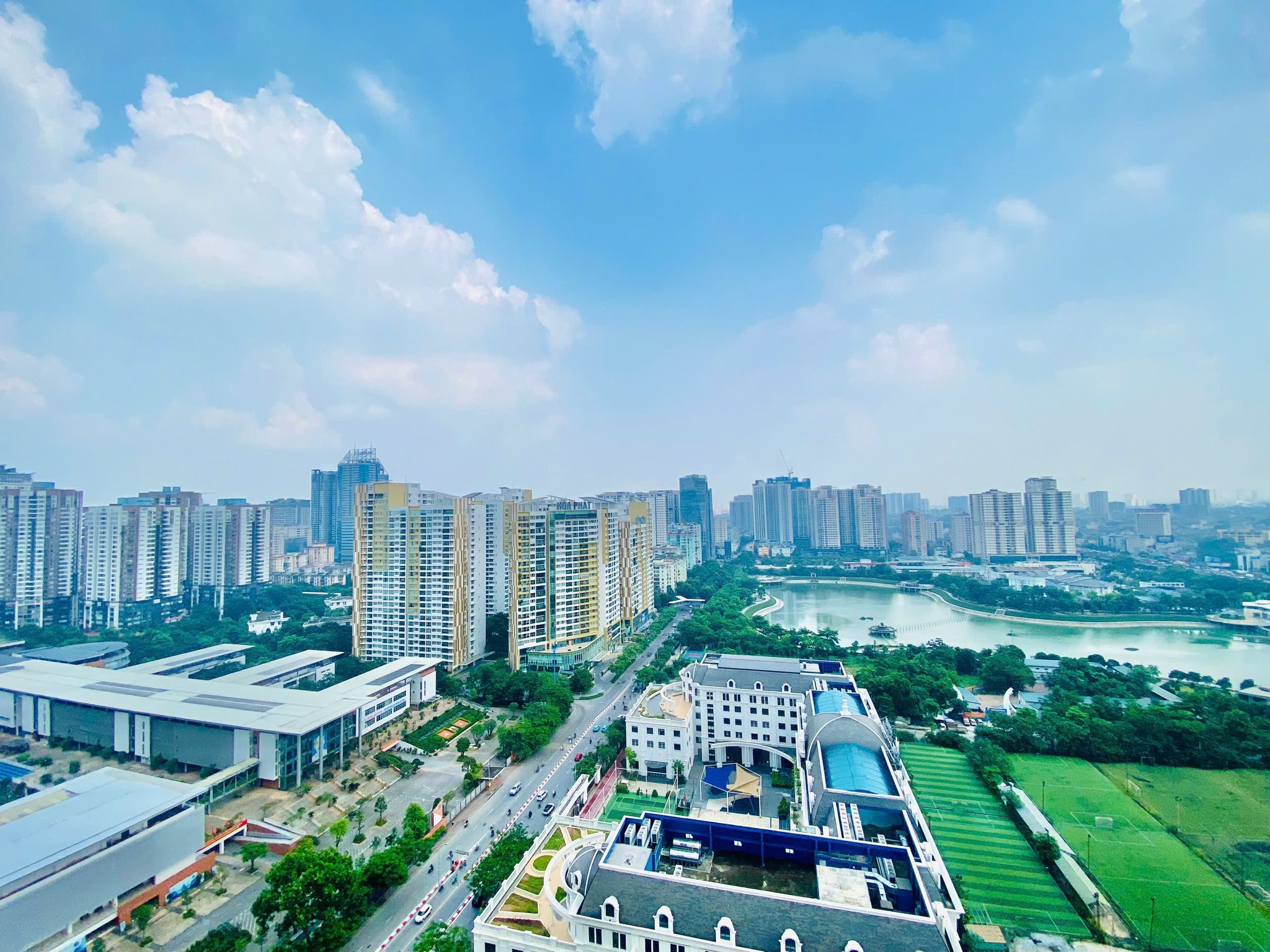 Bán căn hộ 3PN tòa C7 D'Capitale Trần Duy Hưng giá 12.x t.ỷ