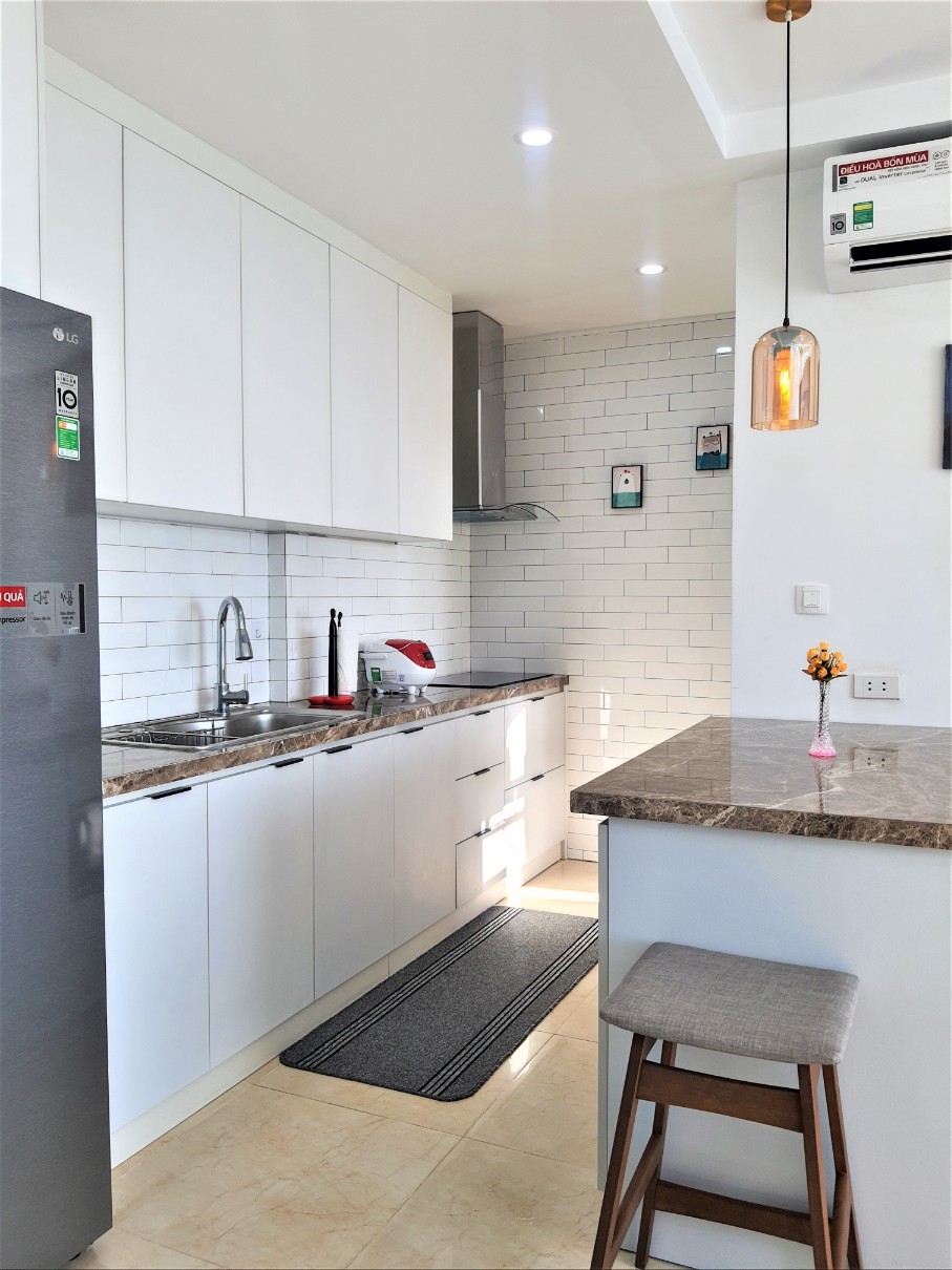 BÁN GẤP Vinhomes D'Capitale căn hộ 2 ngủ giá chỉ 9ty2 3