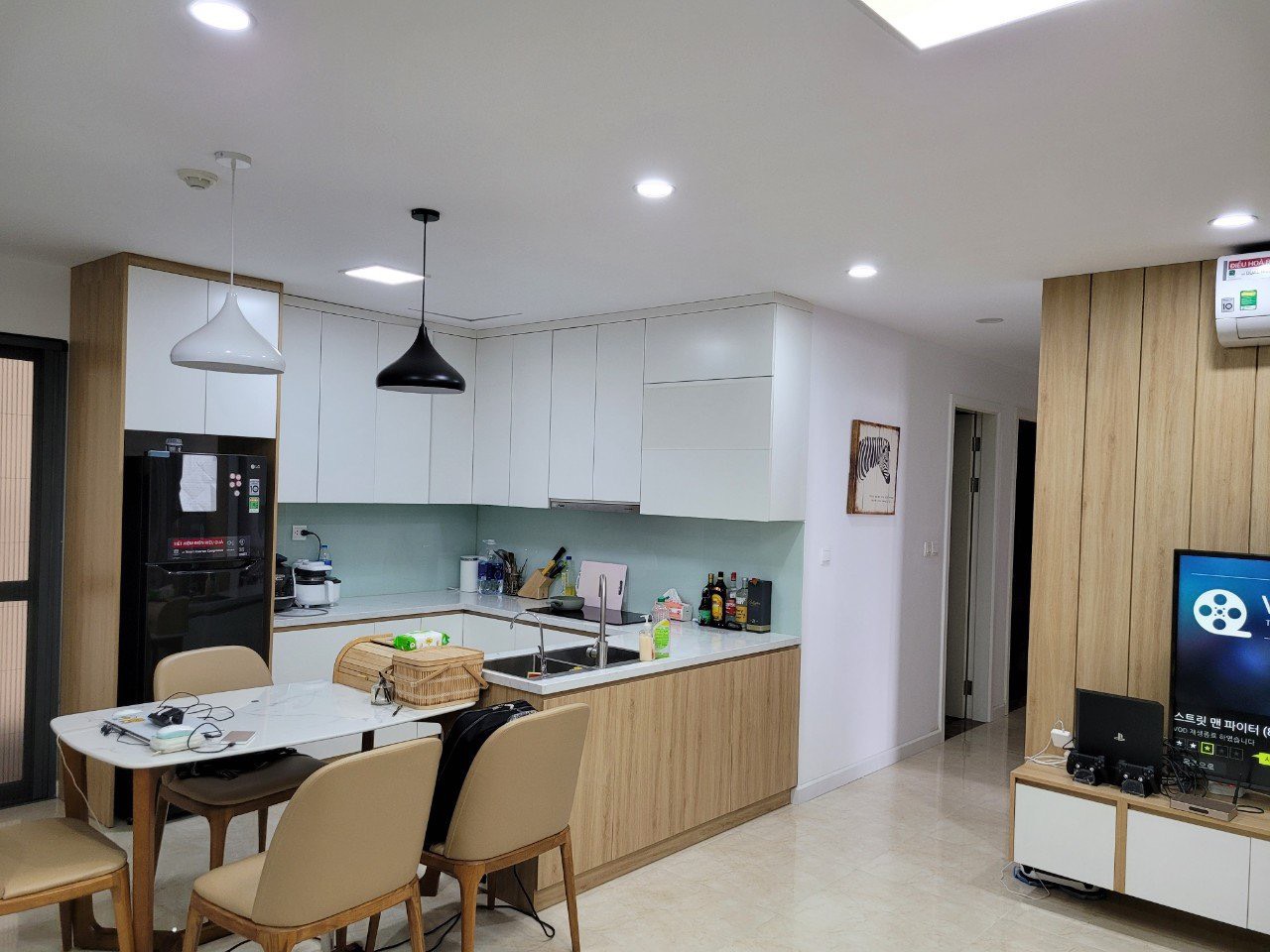 Bán gấp căn hộ 3PN VIEW PHỐ 112m² D'Capitale Trần Duy Hưng 2