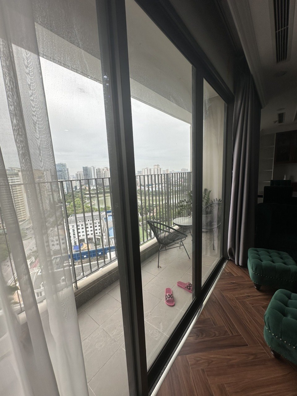 Bán căn hộ 3PN tòa C7 D'Capitale Trần Duy Hưng giá 12.x t.ỷ 2