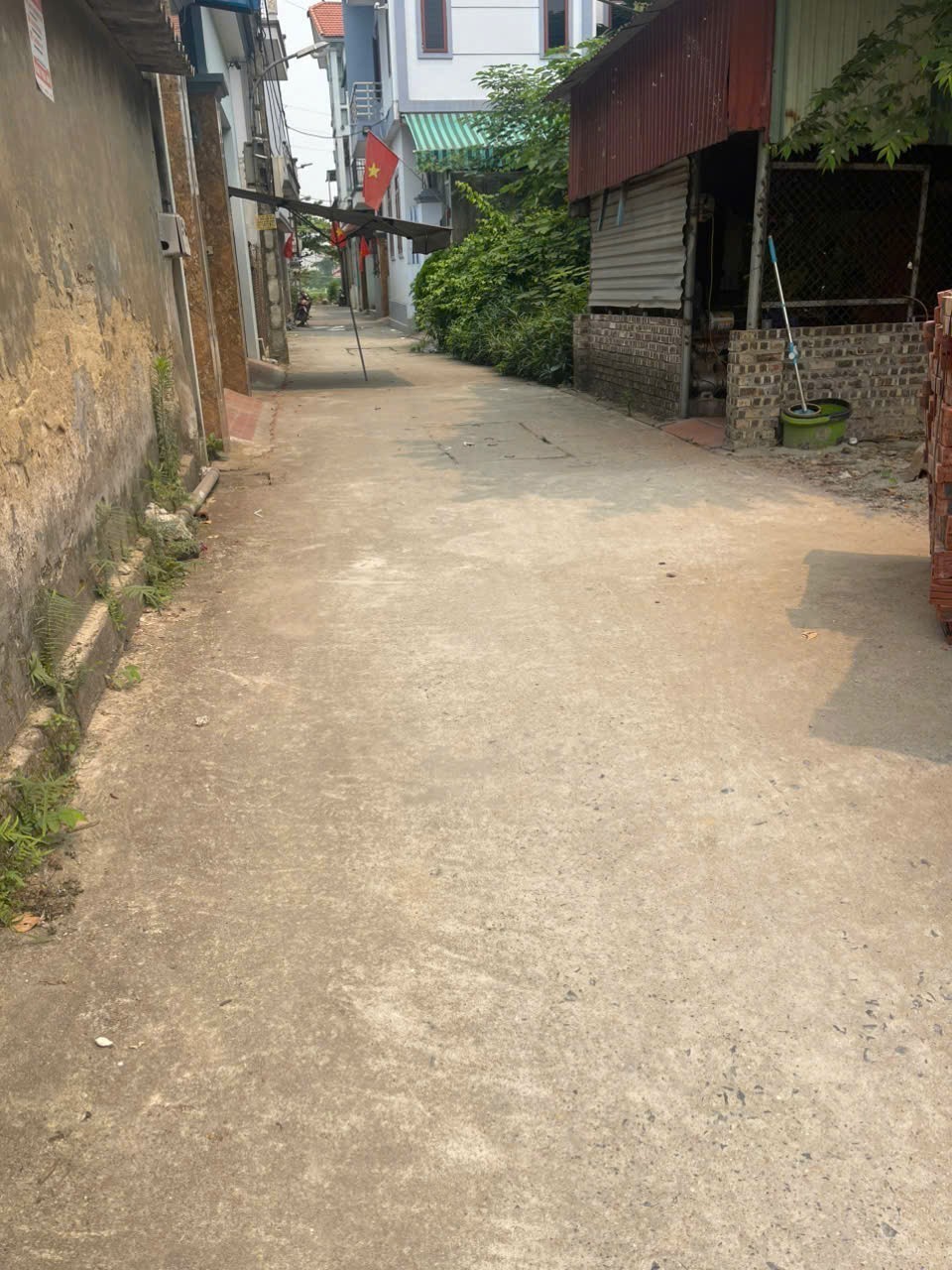 cần bân đất đường ô tô thông giá chỉ nhỉnh 2 tỷ 2