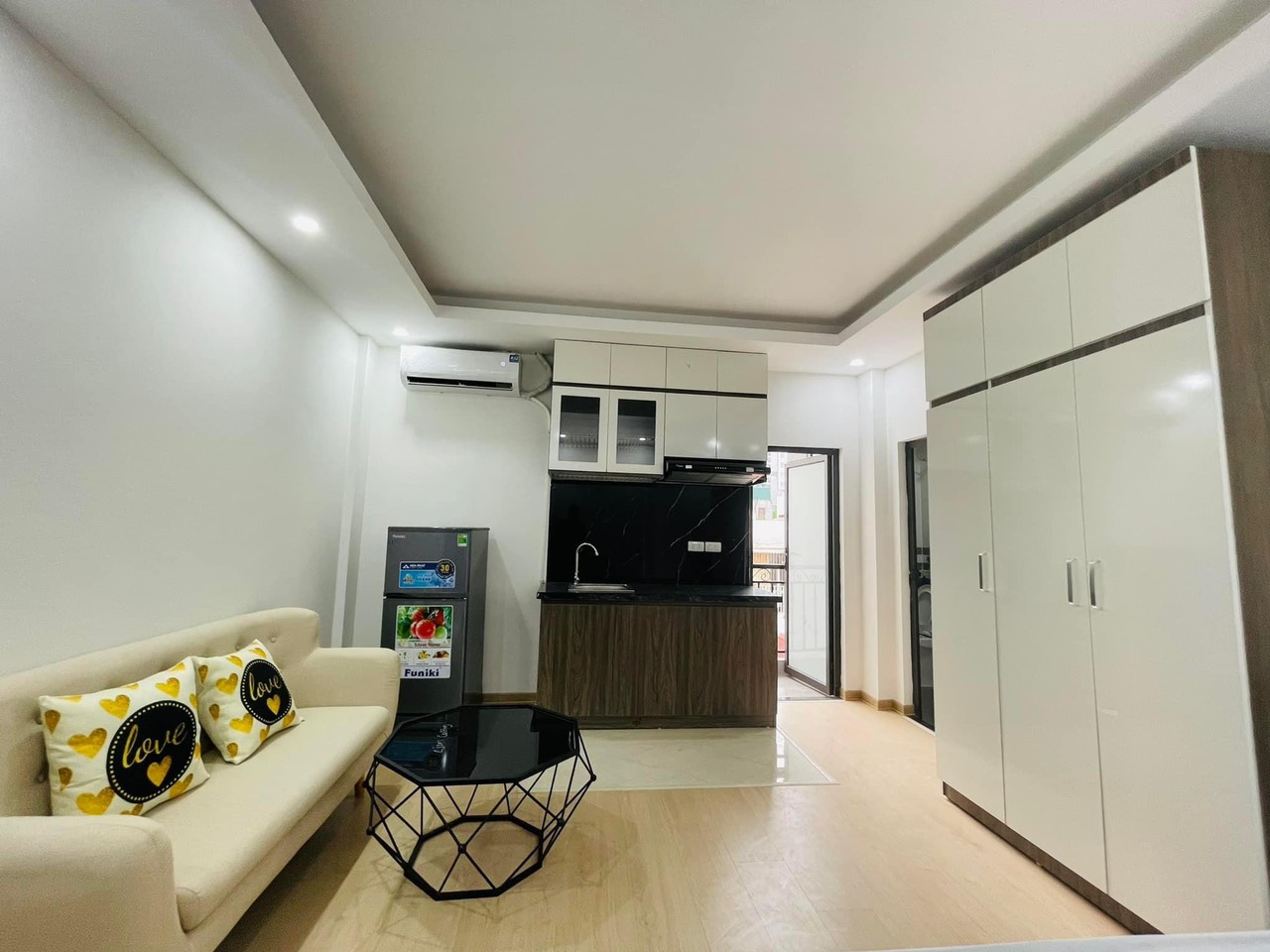 CHO THUÊ PHÒNG TRỌ MỚI ĐẸP NGÃ 3 BA LA THANG MÁY FULL NỘI THẤT CHỈ 3-4 TRIỆU 5