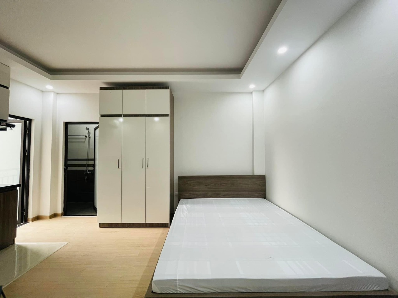 CHO THUÊ PHÒNG TRỌ MỚI ĐẸP NGÃ 3 BA LA THANG MÁY FULL NỘI THẤT CHỈ 3-4 TRIỆU 6