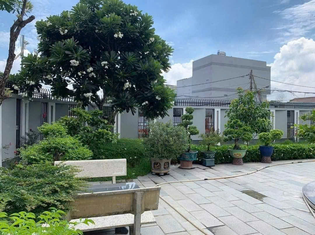 BIỆT THỰ GÓC 2 MT – THỚI TAM THÔN, HÓC MÔN – CHỦ NGỘP RA GẤP 4