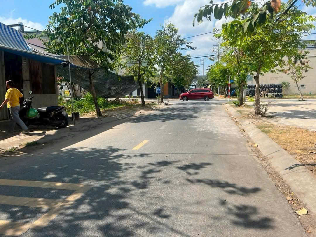 SIÊU PHẨM MẶT TIỀN TÂN XUÂN 2 – GẦN TÔ KÝ – QUỸ ĐẤT LỚN HIẾM CÓ 5