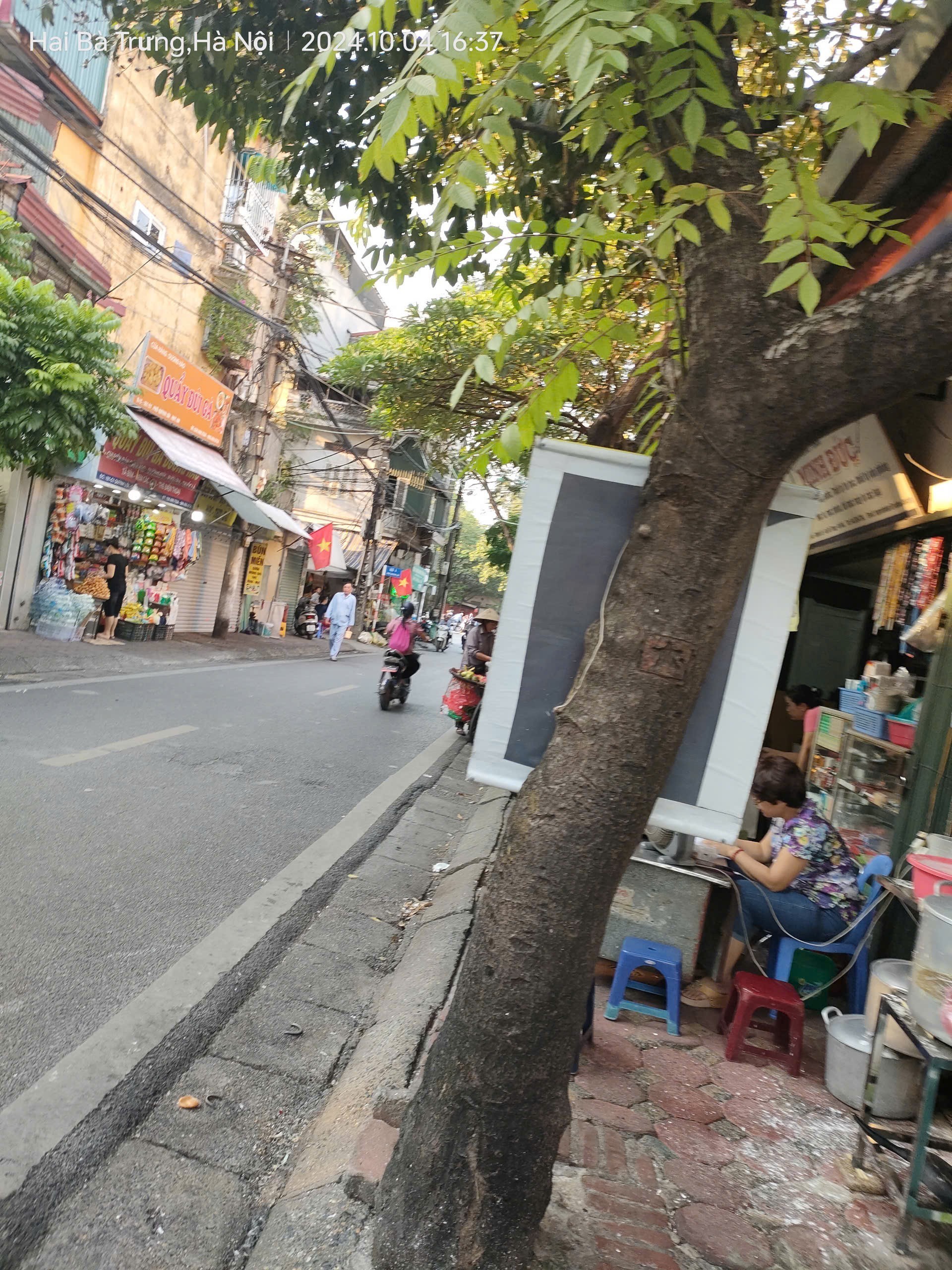 Cho thuê gấp giá rẻ căn hộ mặt phố Yên Phụ 120m, tầng 7, mặt tiền 6m, 20 tr/th Tây Hồ.