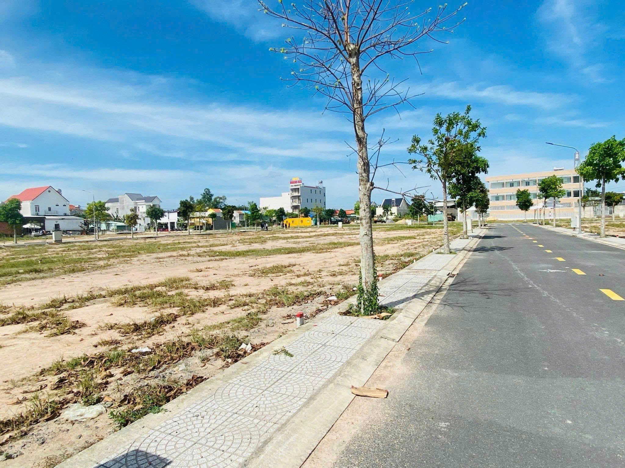 Tặng 2 chỉ vàng khi đầu tư 100m2 ngay SBLT_Dân cư đông đúc_Sổ sẵn chỉ từ 13tr/m2!!!