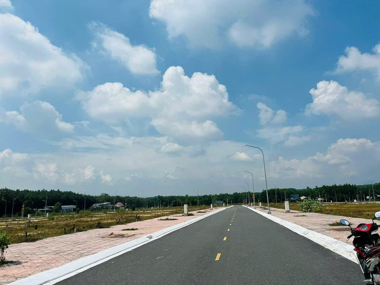 Đất Lộc An_SÁT SÂN BAY LT_HẠ TẦNG ĐỦ_100M2_2TY150!!! 5