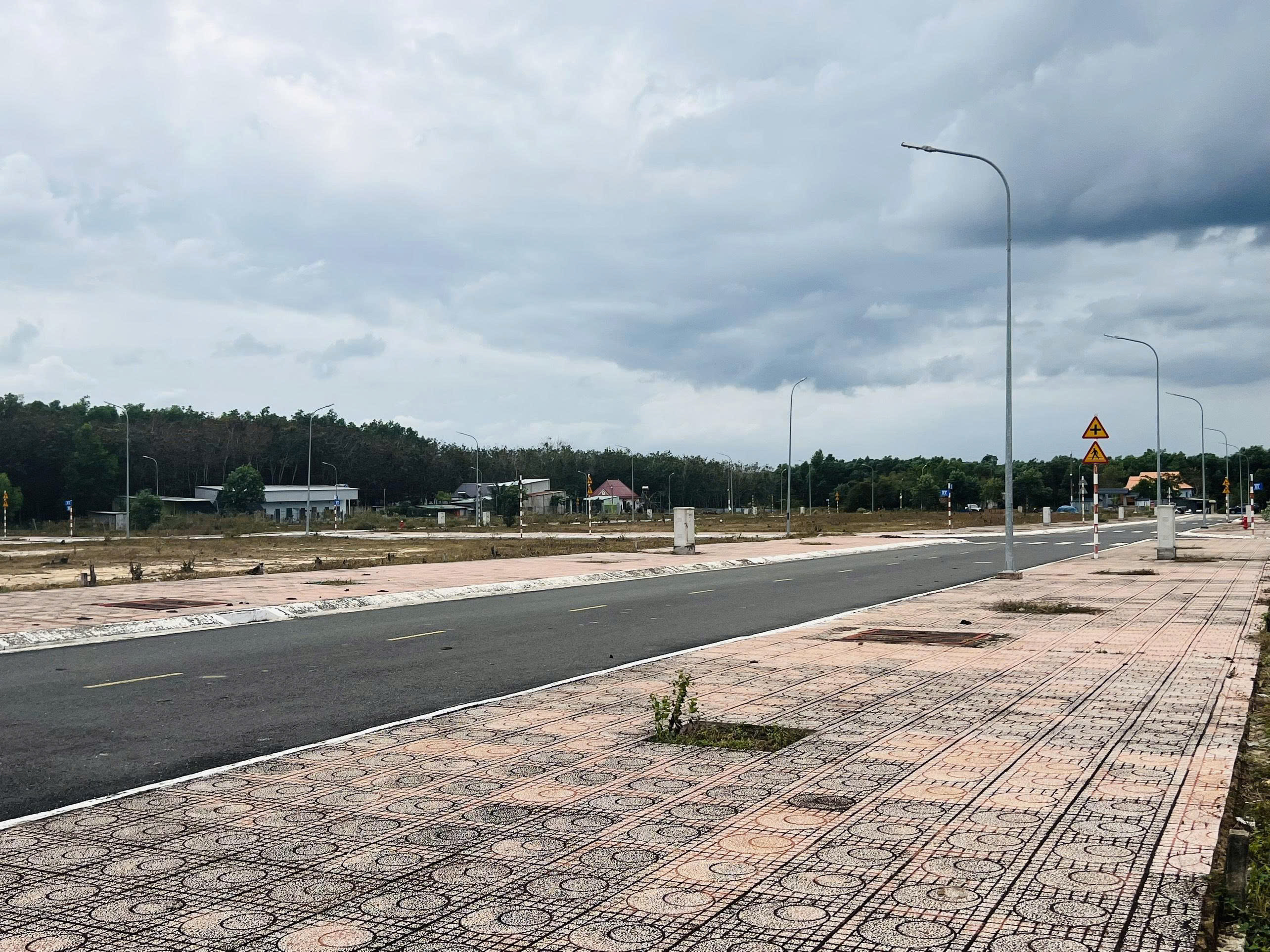 Đất Lộc An_SÁT SÂN BAY LT_HẠ TẦNG ĐỦ_100M2_2TY150!!! 3