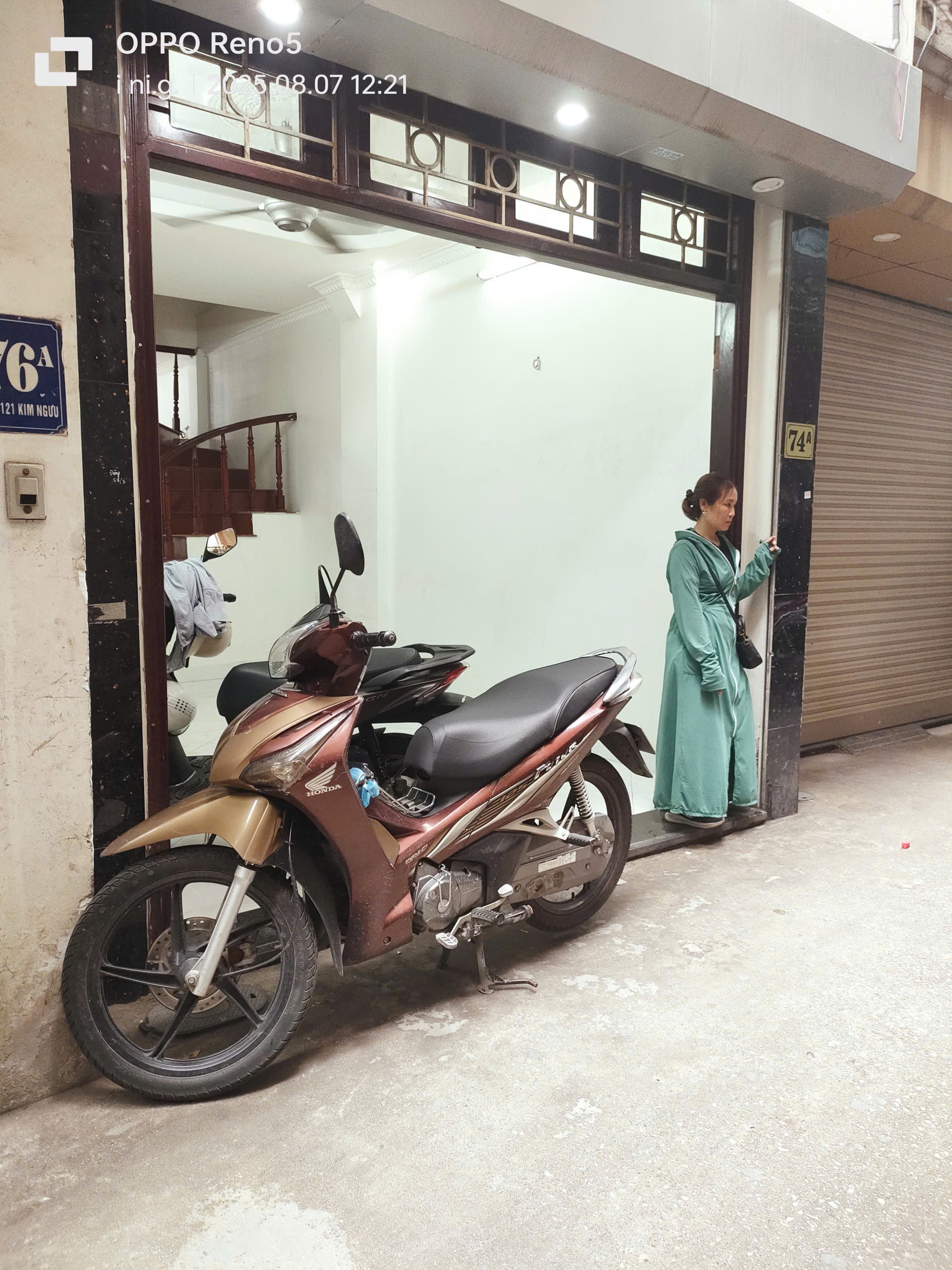 Bán gấp giá rẻ Minh Khai 45m, 5 tầng, mặt tiền 4.2m, 12.6 tỷ Hai Bà Trưng. 2