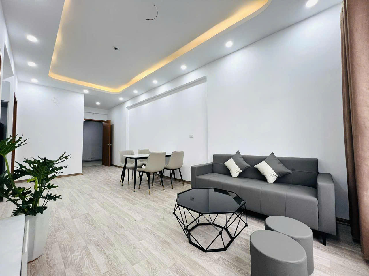 Chính chủ gửi bán căn hộ 2Pn tầng trung tại KĐT Thanh Hà-Hà Đông 5