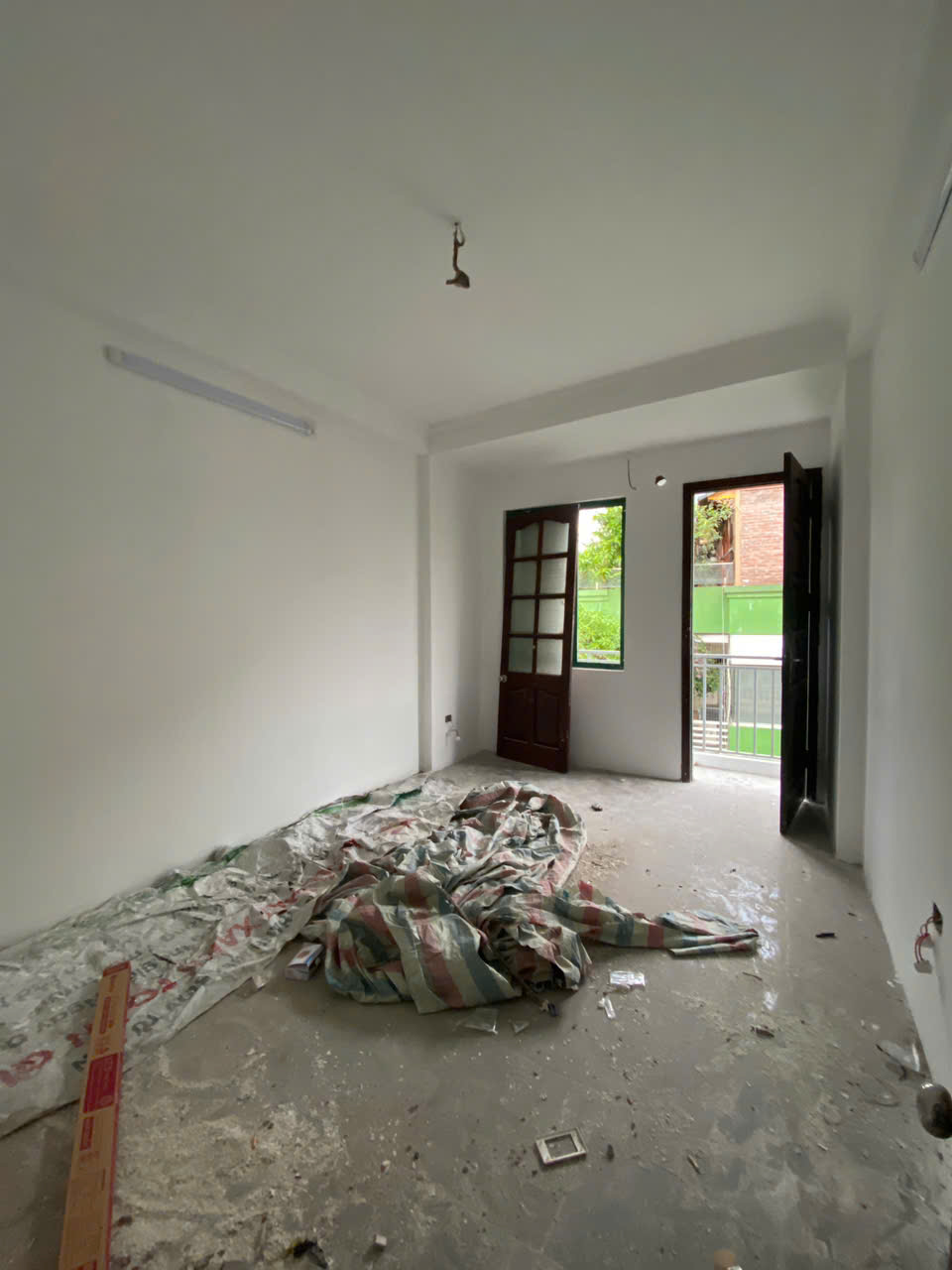 CHO THUÊ NHÀ NGỌC LÂM – LONG BIÊN  5 TẦNG – Ô TÔ ĐỖ CỬA 5