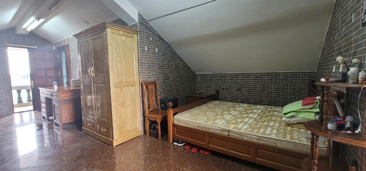 CHO THUÊ TẦNG 4 RỘNG RÃI – BẮC CẦU, LONG BIÊN – 7 TRIỆU/THÁNG 4