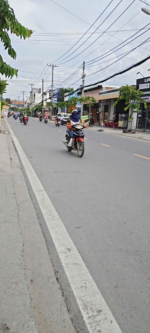 XƯỞNG MẶT TIỀN PHẠM THỊ GIÂY – 8x36 – TRỆT LẦU – DÒNG TIỀN SẴN – CHỈ 20 TỶ 2