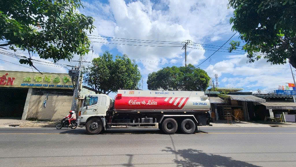 SIÊU PHẨM MT LÊ VĂN KHƯƠNG – NGANG 16M NỞ HẬU 18M – 958M² HIẾM CÓ 5