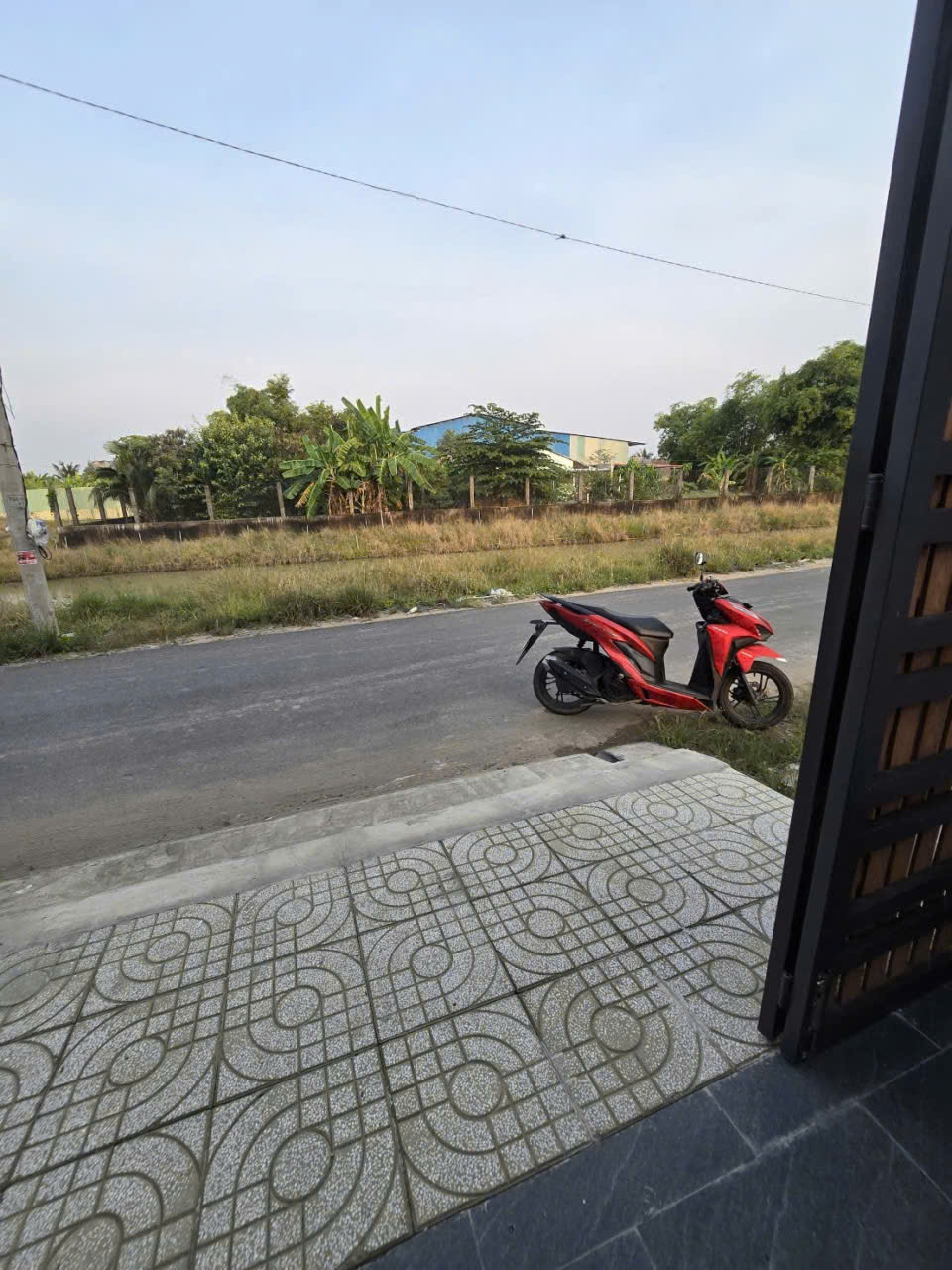 Bán 2 nhà mới xây Phước Vân dt 115m2 , 1 lầu,4pn,3wc hướng Đông Bắc giá 2,75 tỷ / căn