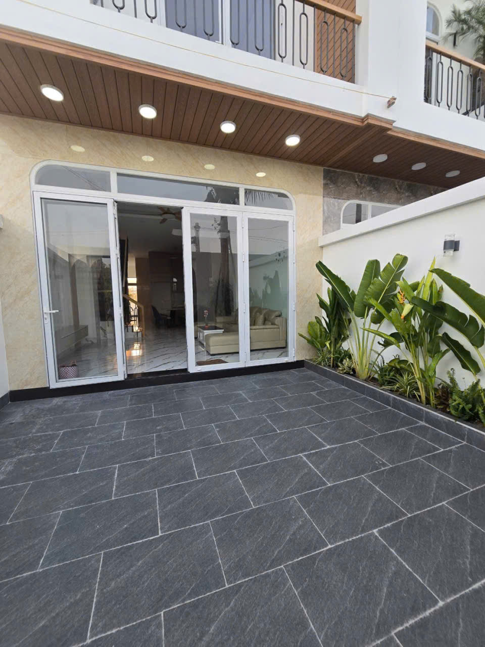 Bán 2 nhà mới xây Phước Vân dt 115m2 , 1 lầu,4pn,3wc hướng Đông Bắc giá 2,75 tỷ / căn 5