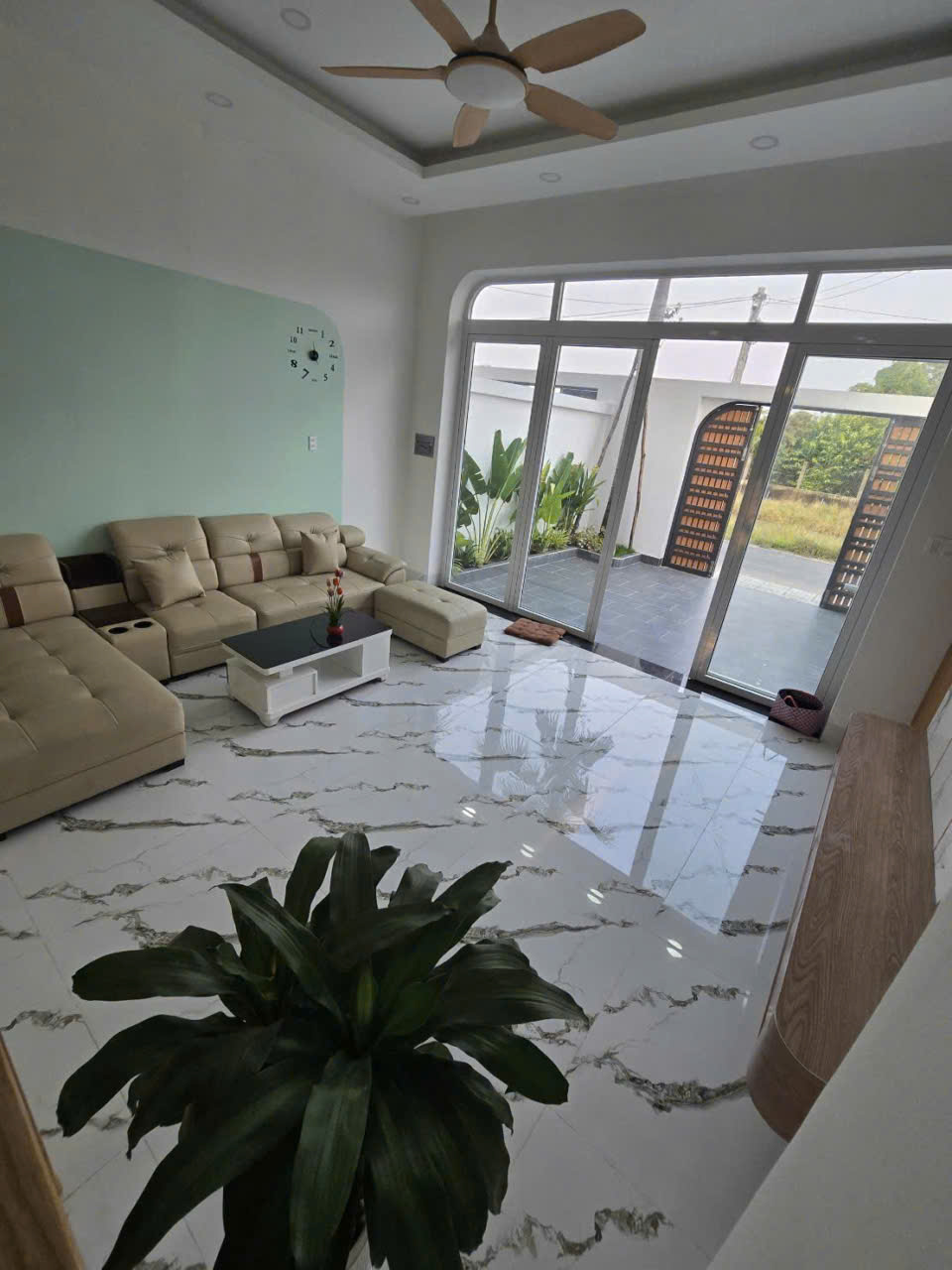 Bán 2 nhà mới xây Phước Vân dt 115m2 , 1 lầu,4pn,3wc hướng Đông Bắc giá 2,75 tỷ / căn 10